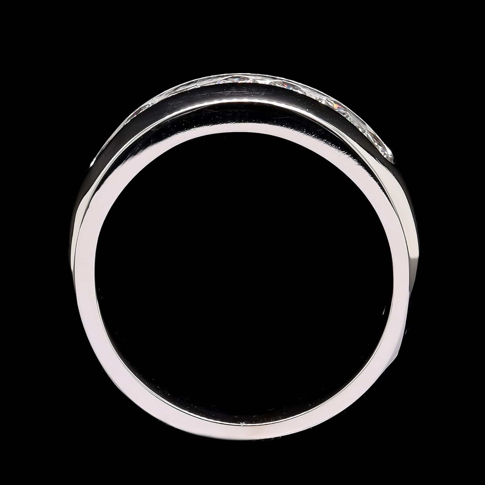 14K White Gold Estate Diamond Band - Image 3