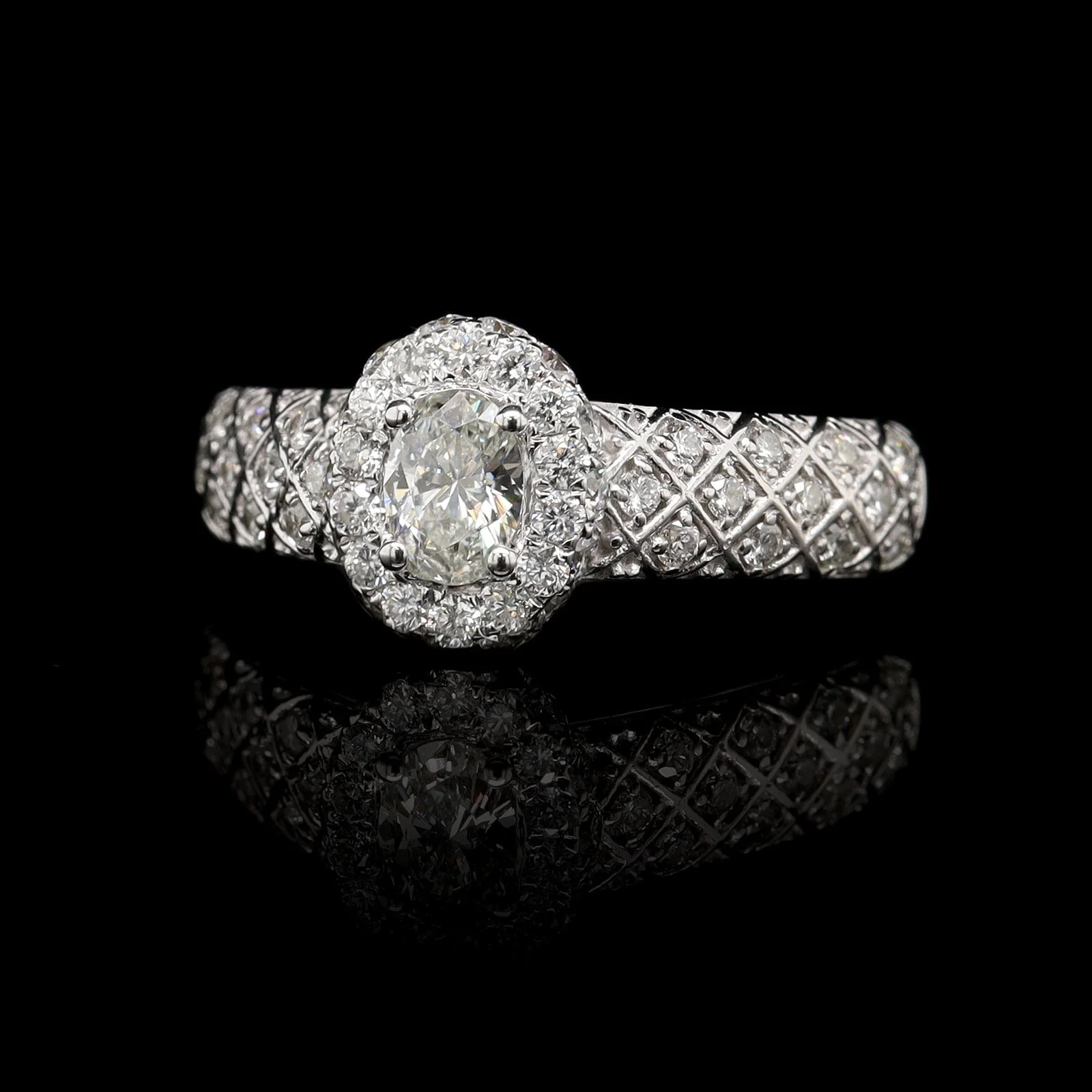 14K White Gold Estate Diamond Halo Engagement Ring