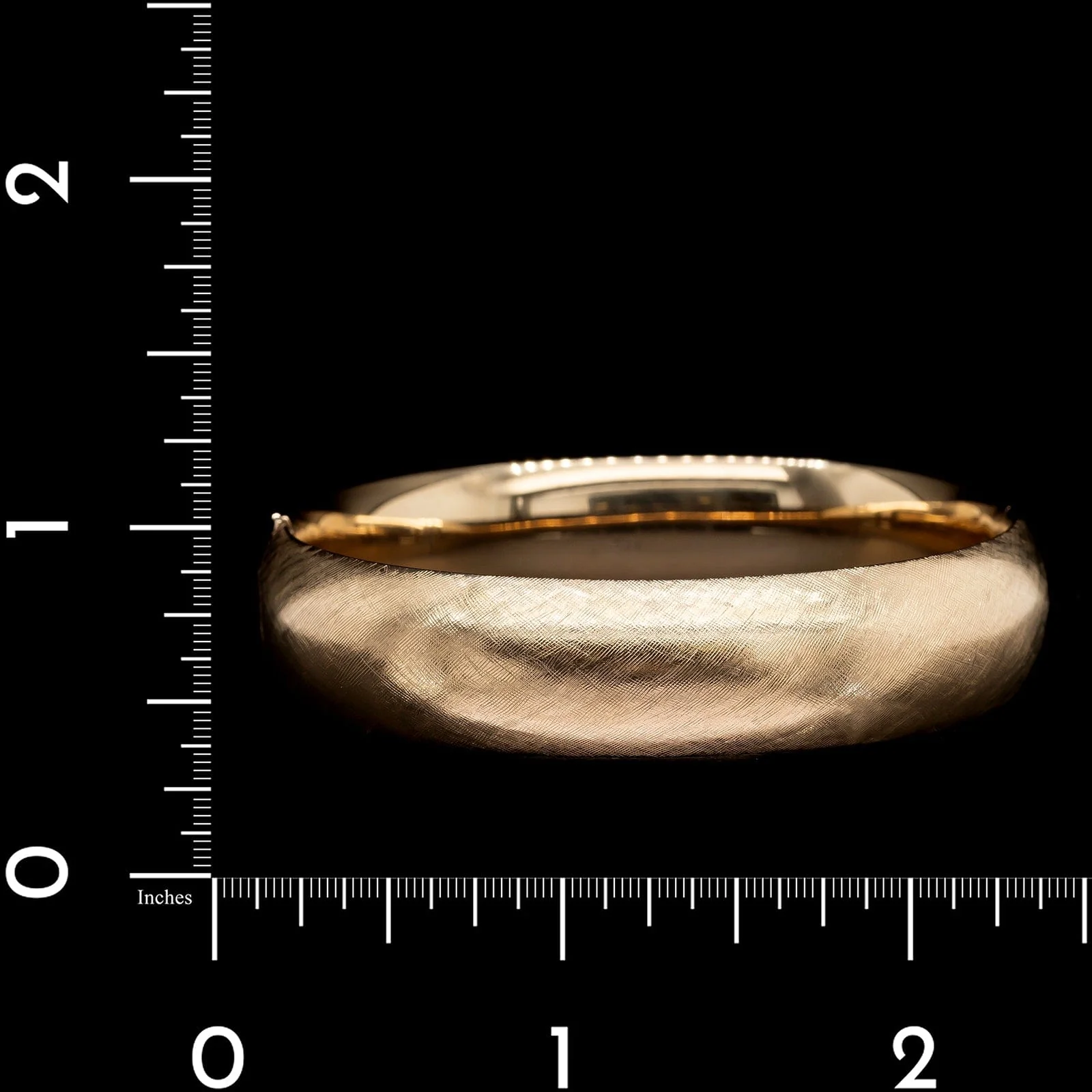 14K Yellow Gold Estate Bangle - Image 3