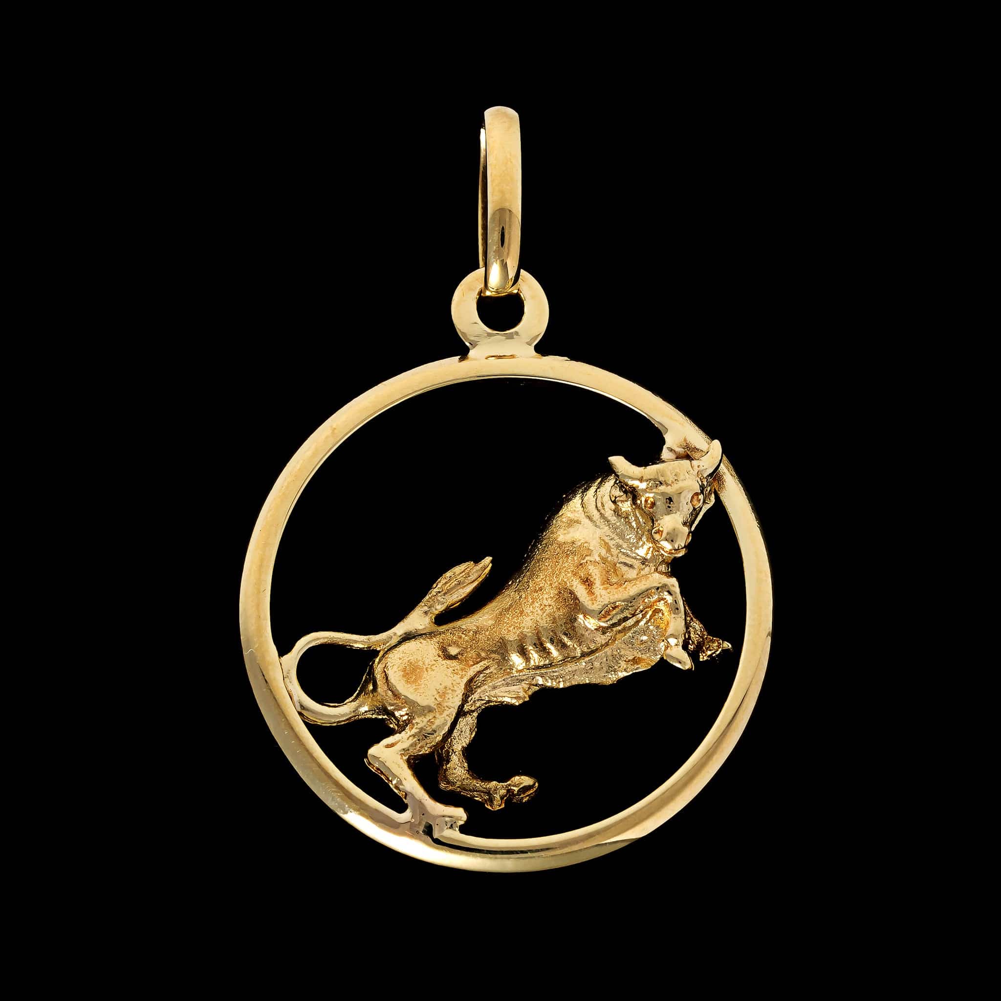 14K Yellow Gold Estate Circle Taurus Zodiac Pendant