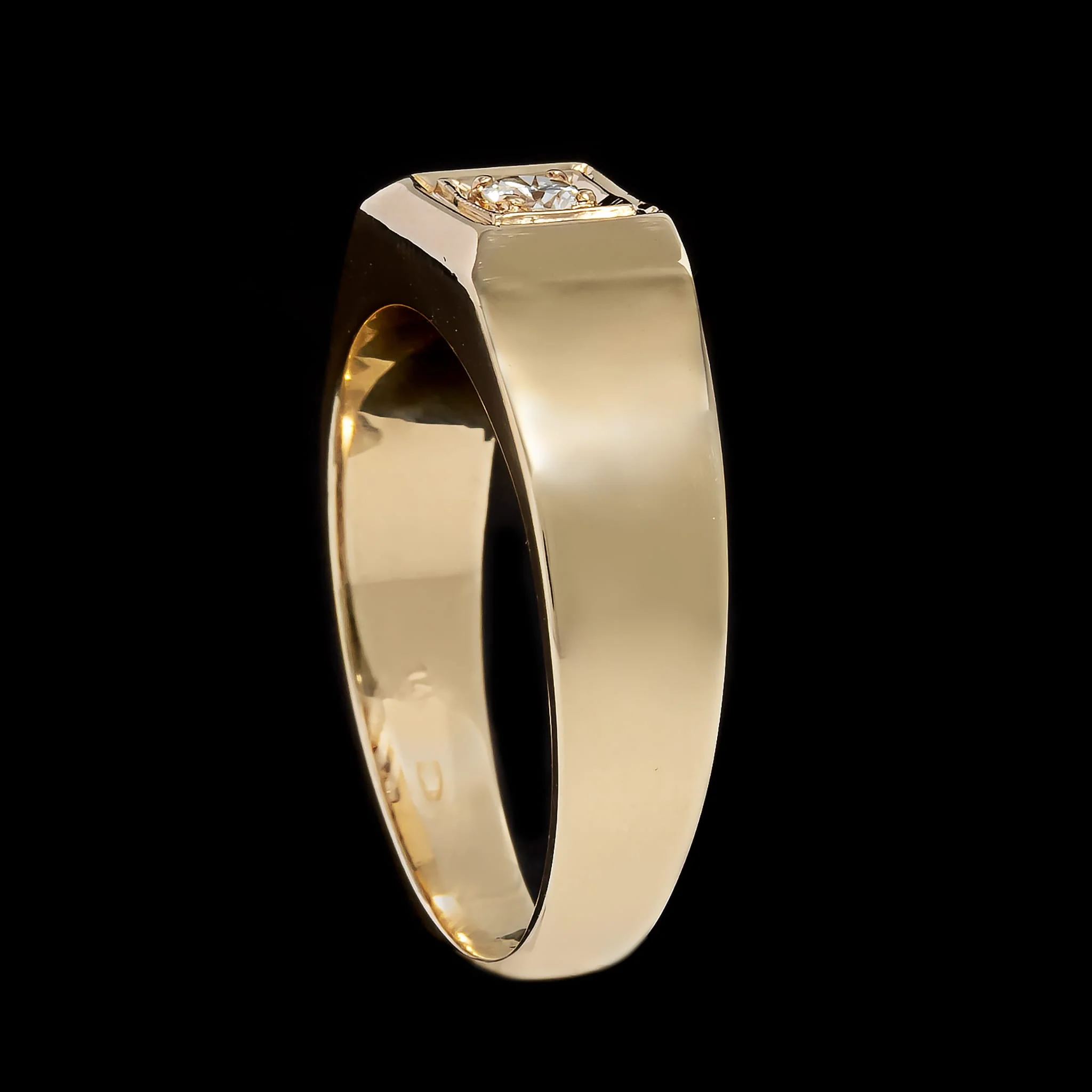 14K Yellow Gold Estate Diamond Ring - Image 2