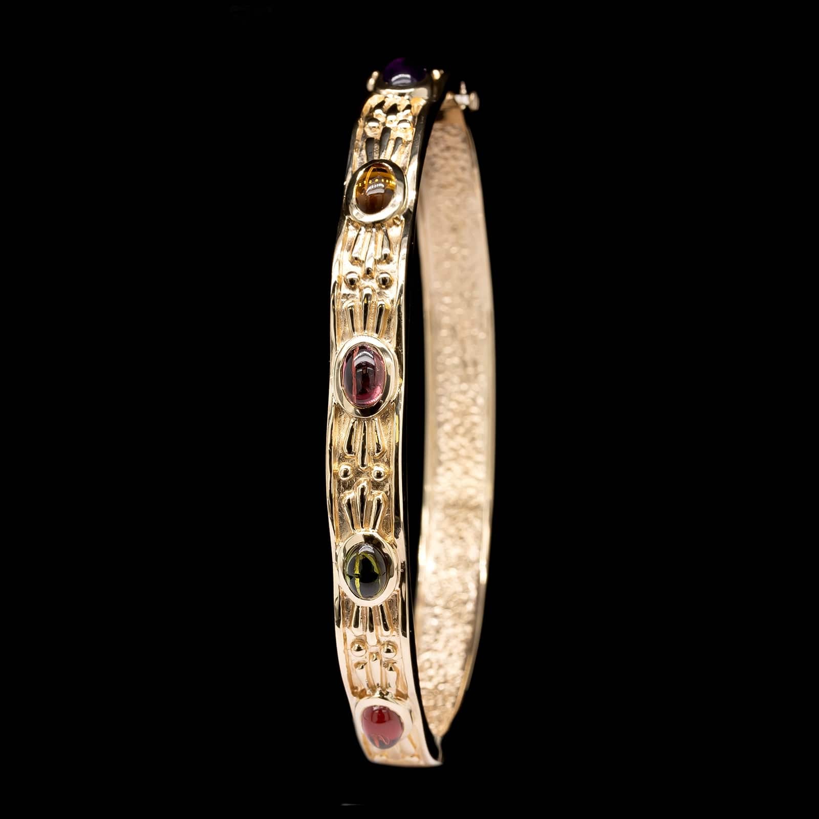 14K Yellow Gold Estate Gem-set Bangle - Image 2