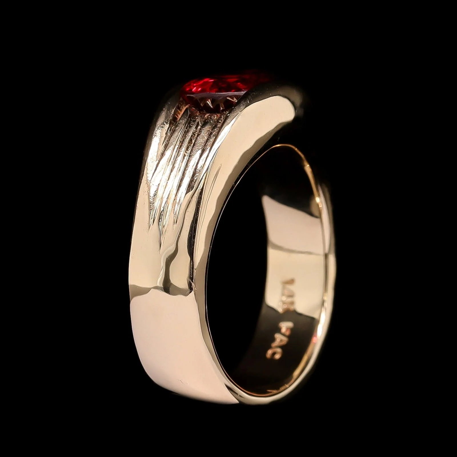 14K Yellow Gold Estate Red Spinel Ring - Image 2