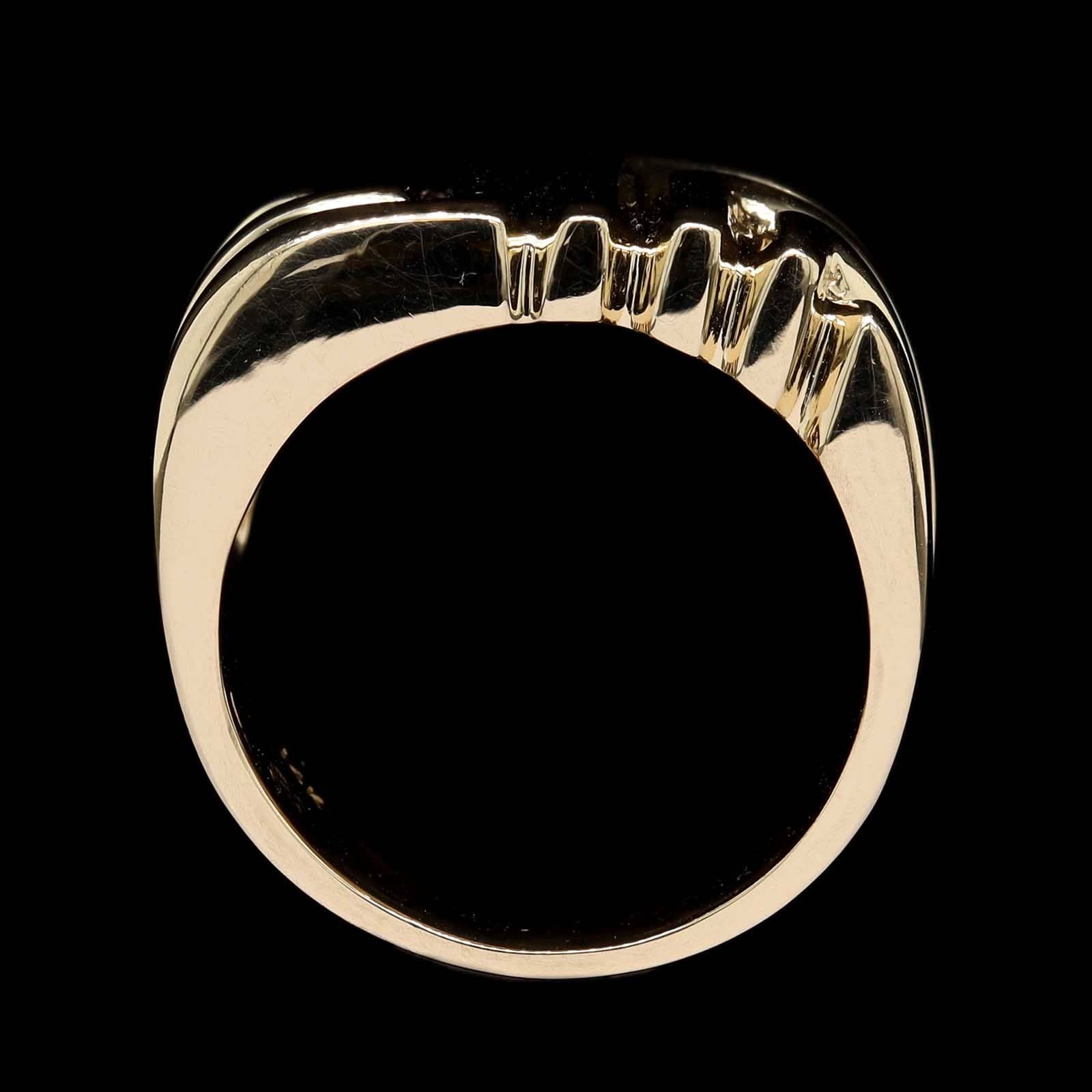 14K Yellow Gold Estate Ribbed Ring - Image 3
