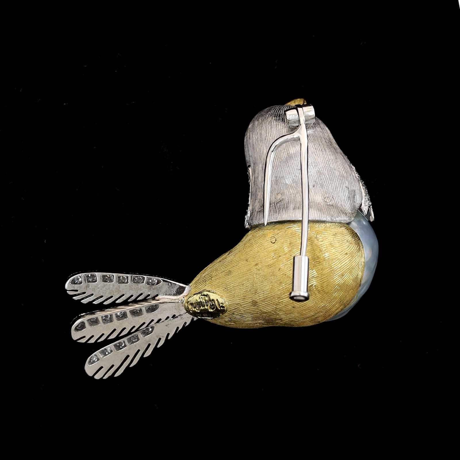 18K Two-tone Gold Estate Cultured Baroque Pearl and Diamond Bird Brooch - Image 2