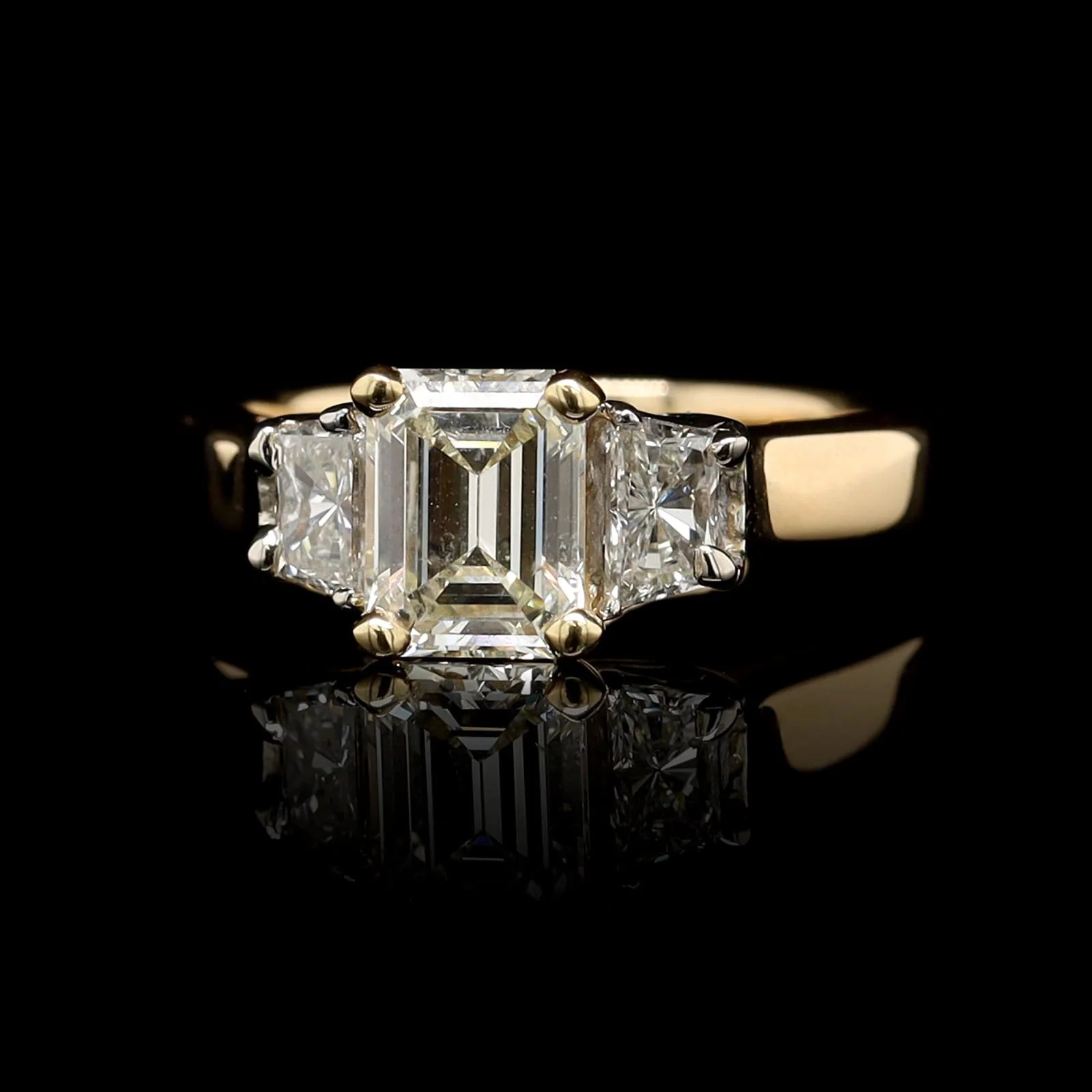 18K Two-tone Gold Estate Three Stone Diamond Engagement Ring