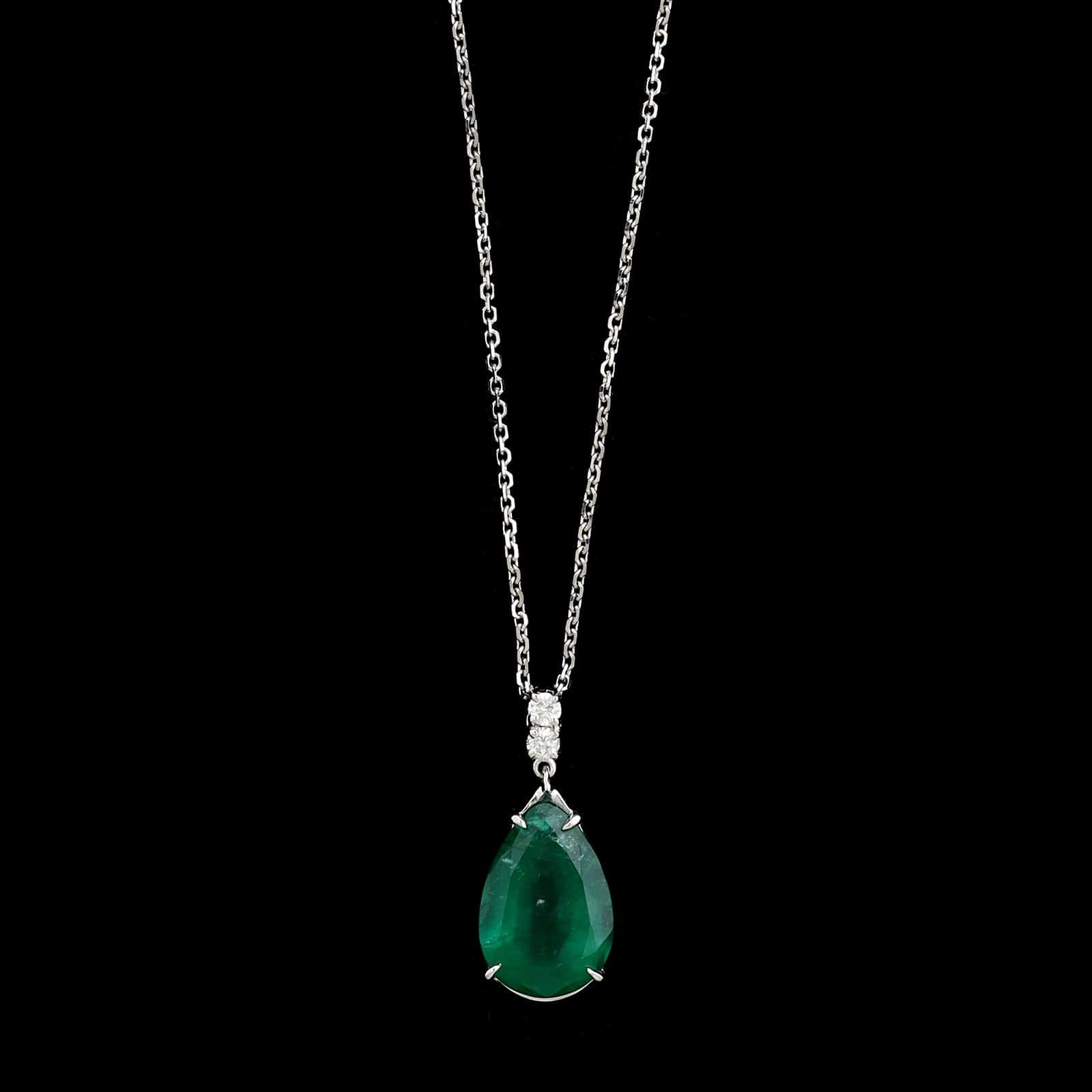 18K White Gold Estate Emerald and Diamond Necklace