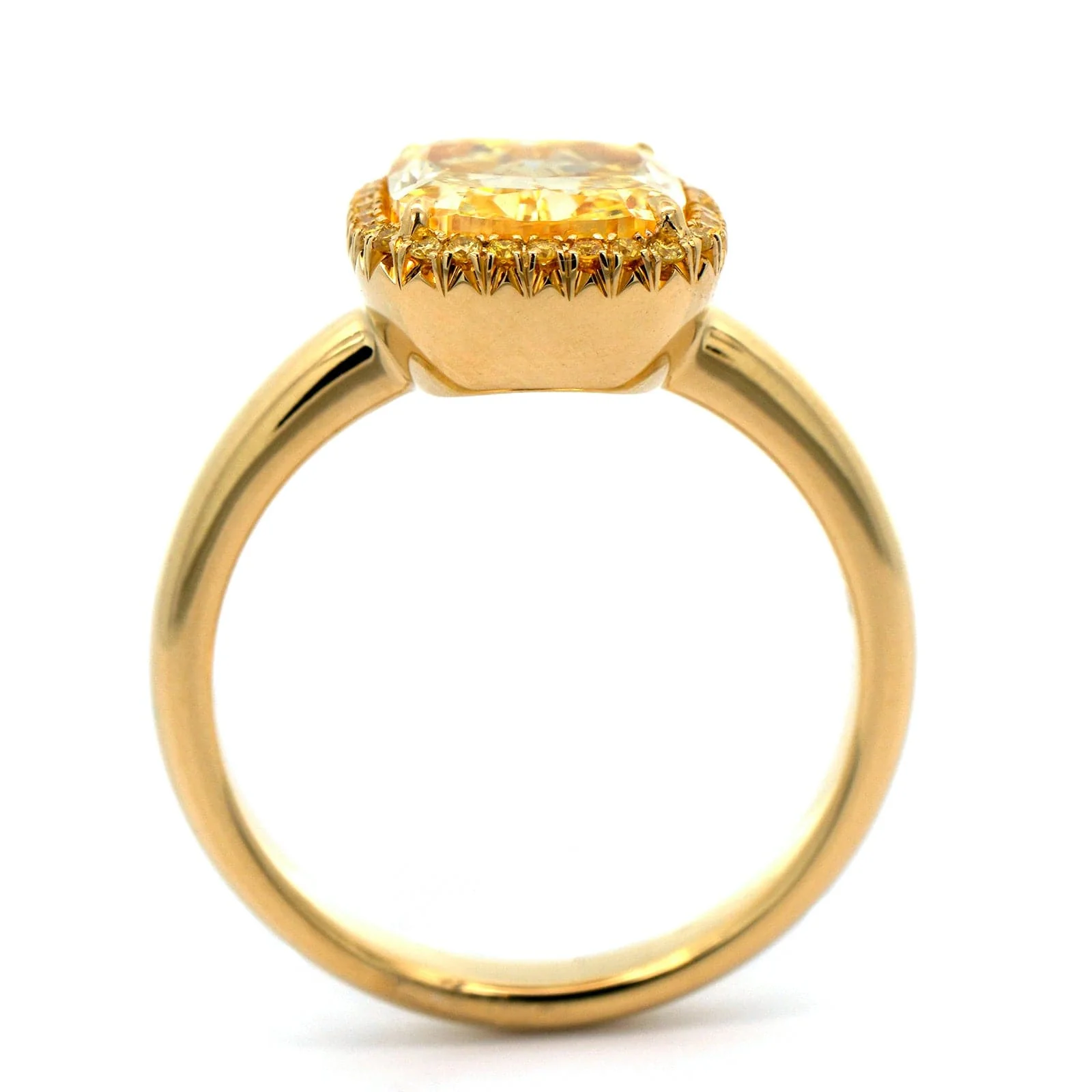 18K Yellow Gold Elongated Cushion Cut Diamond Engagement Ring - Image 3
