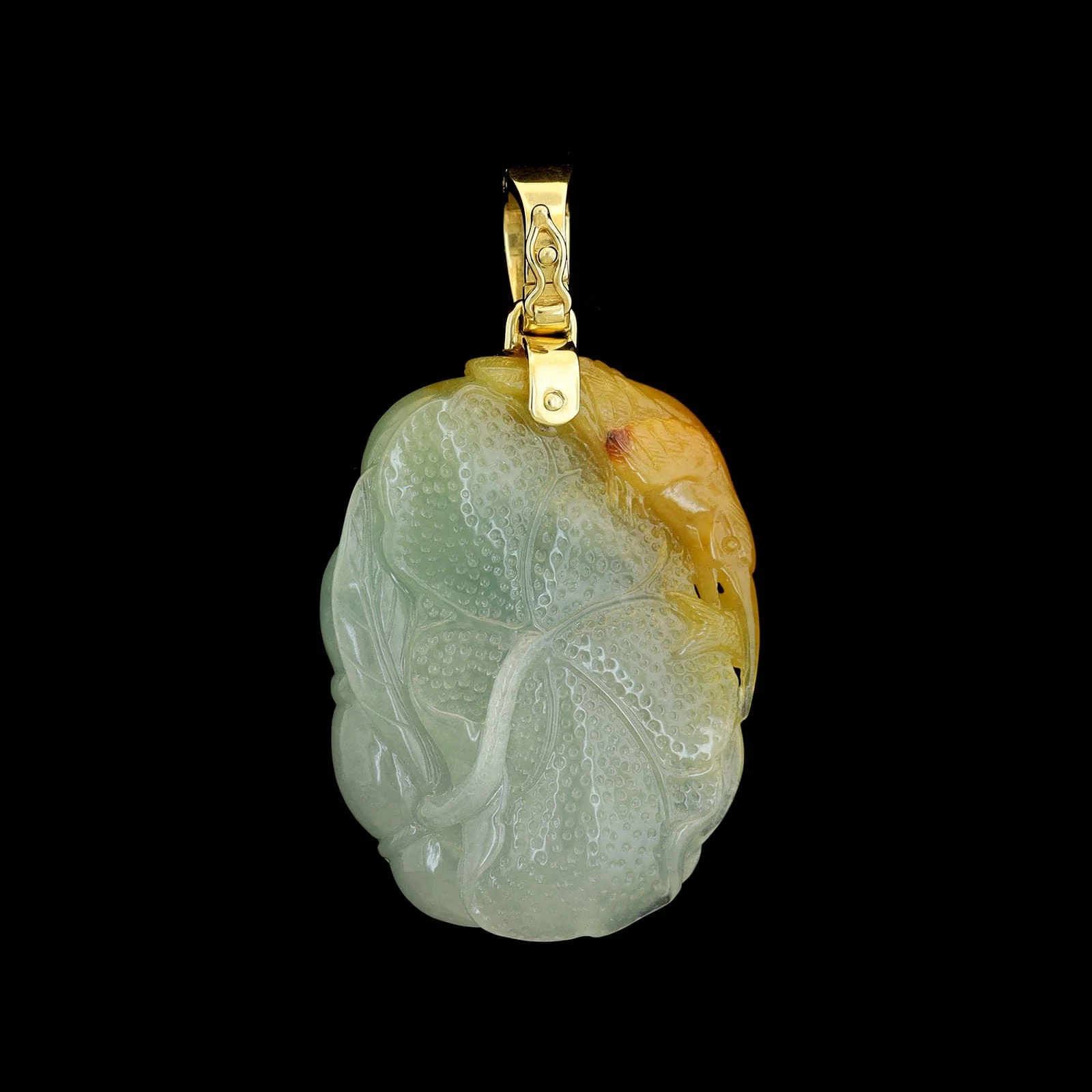 18K Yellow Gold Estate Carved Jadeite Pendant - Image 2