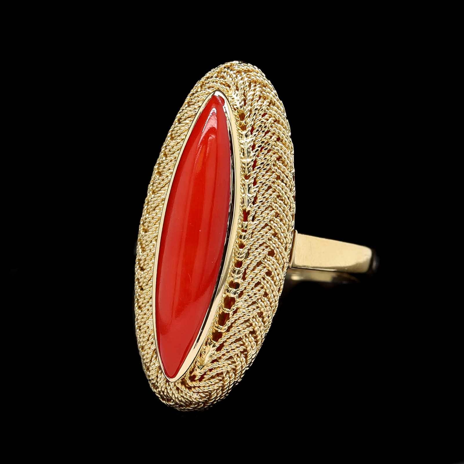 18K Yellow Gold Estate Coral Ring