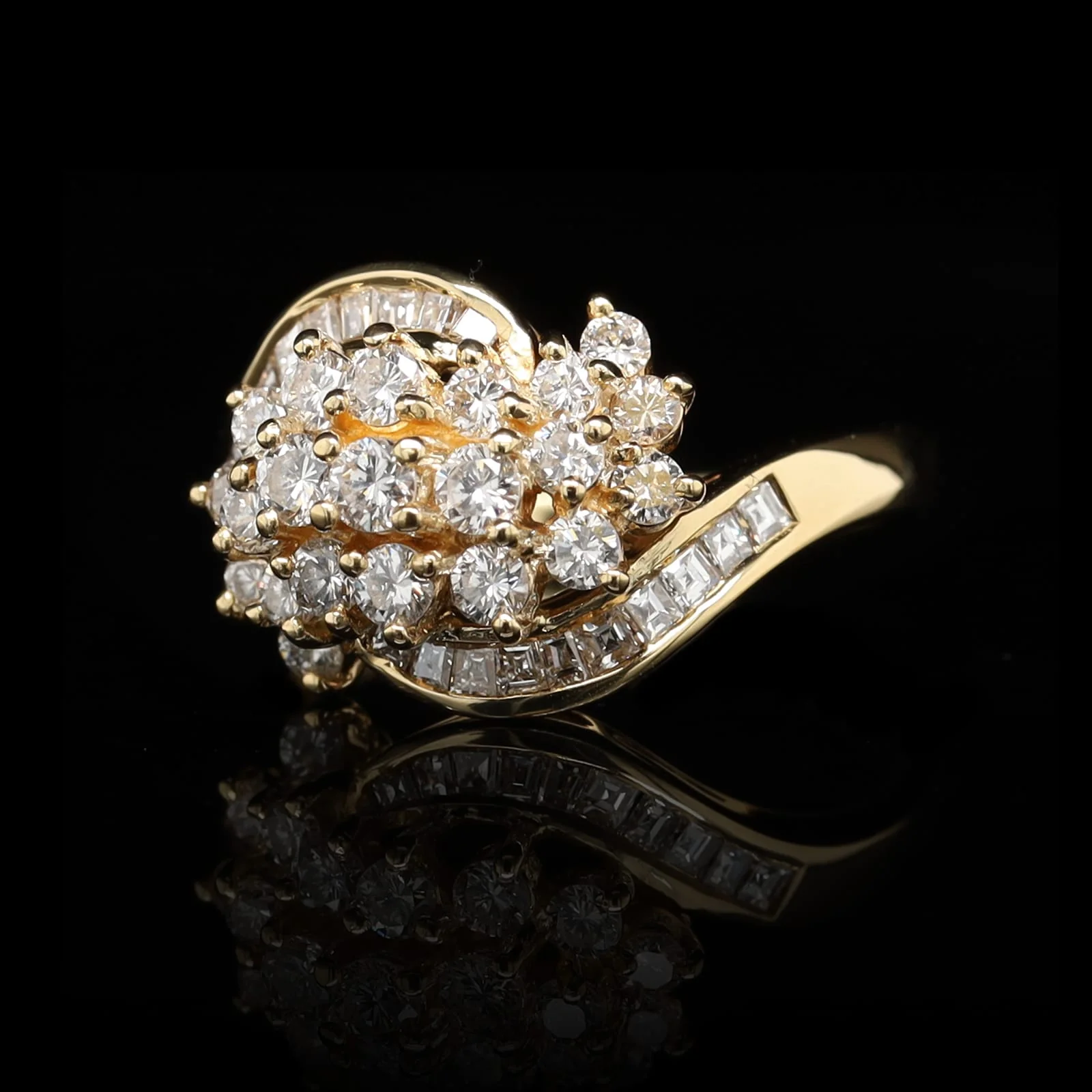 18K Yellow Gold Estate Diamond Ring