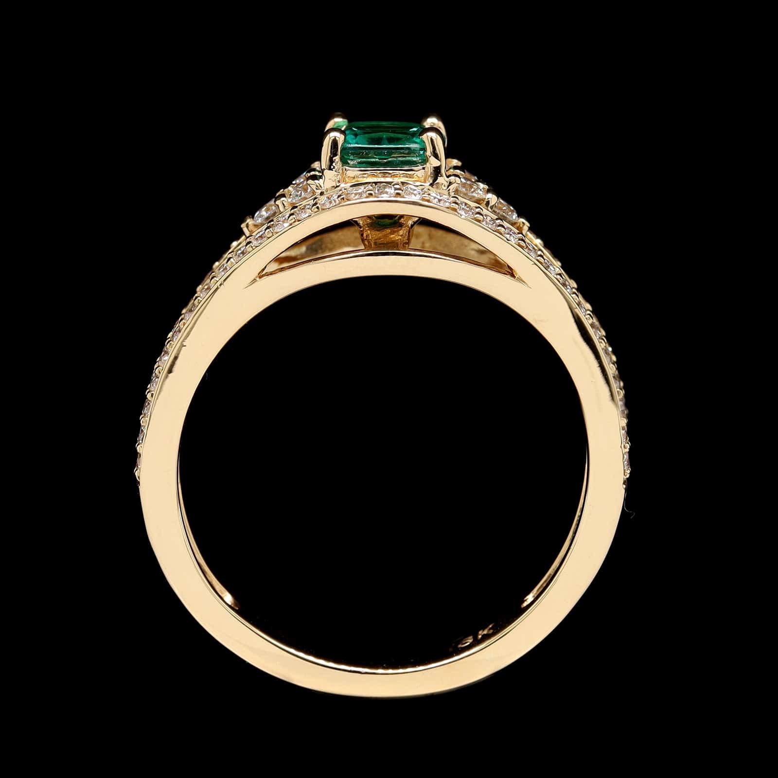 18K Yellow Gold Estate Emerald and Diamond Ring - Image 3