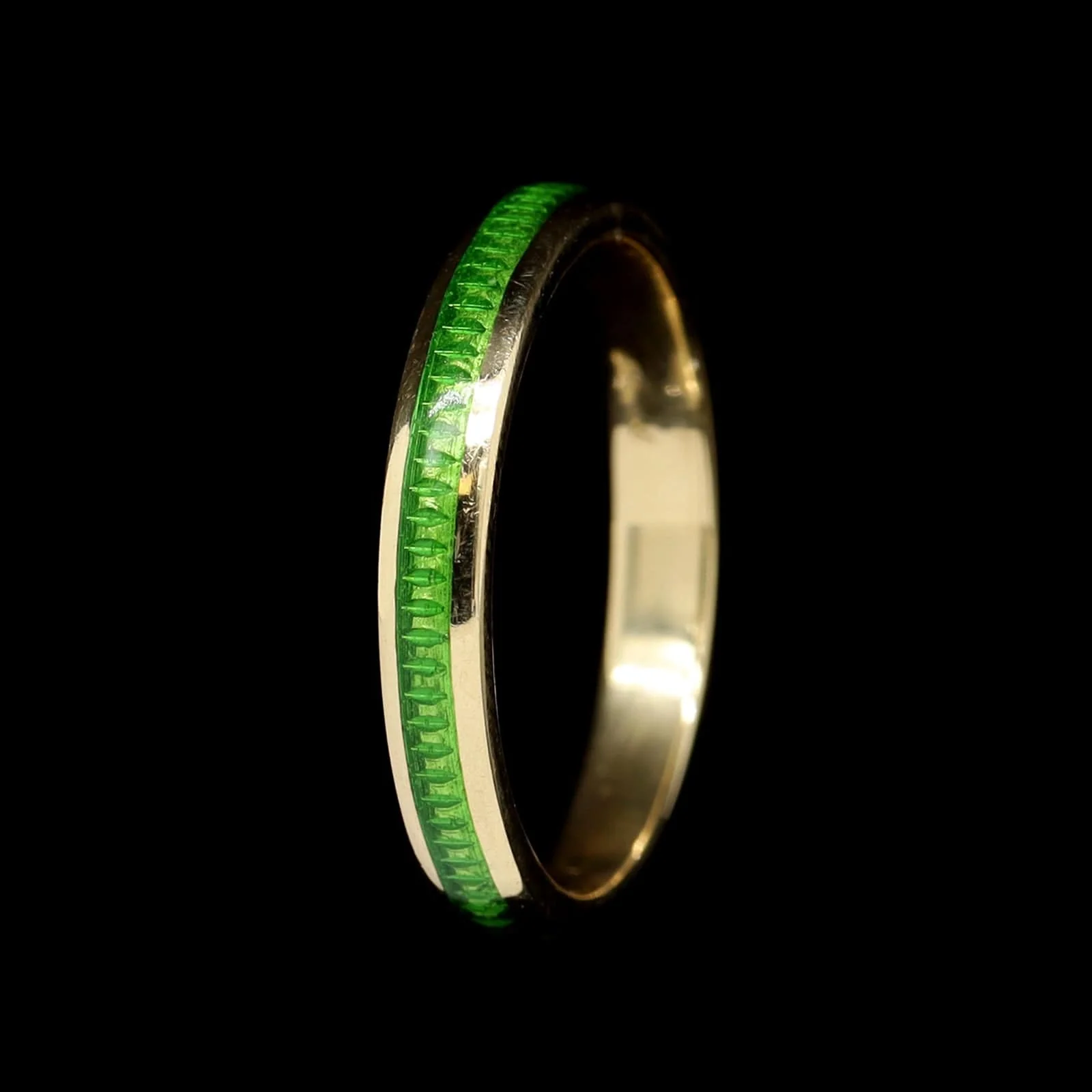 18K Yellow Gold Estate Green Enamel Stackable Band - Image 2