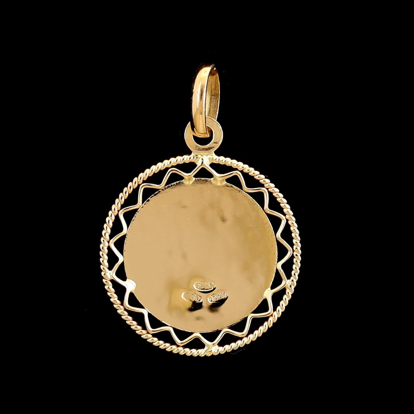 18K Yellow Gold Estate Nefertiti Charm - Image 2