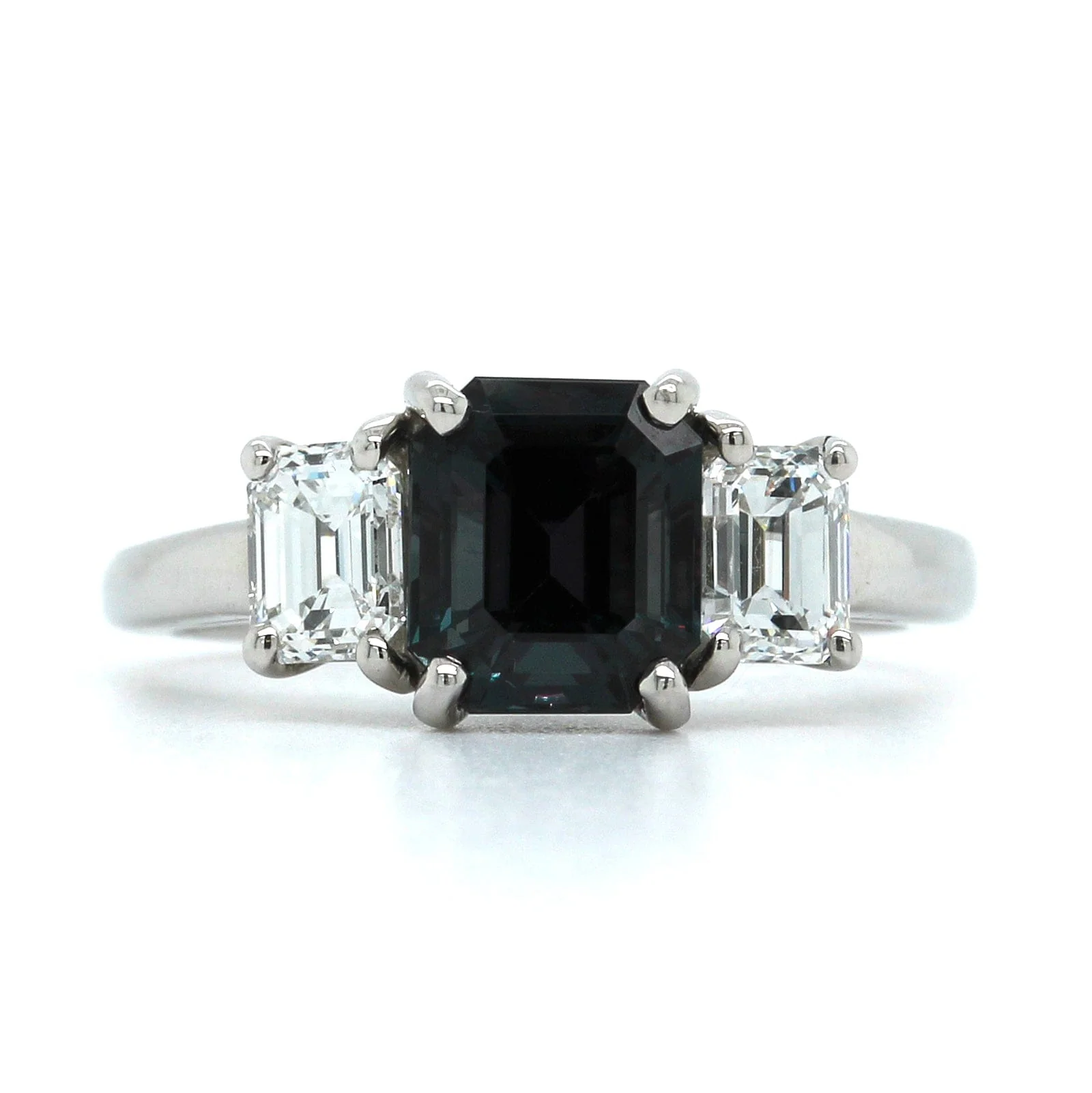 Oscar Heyman Platinum Octagonal Alexandrite Diamond Ring - Image 4