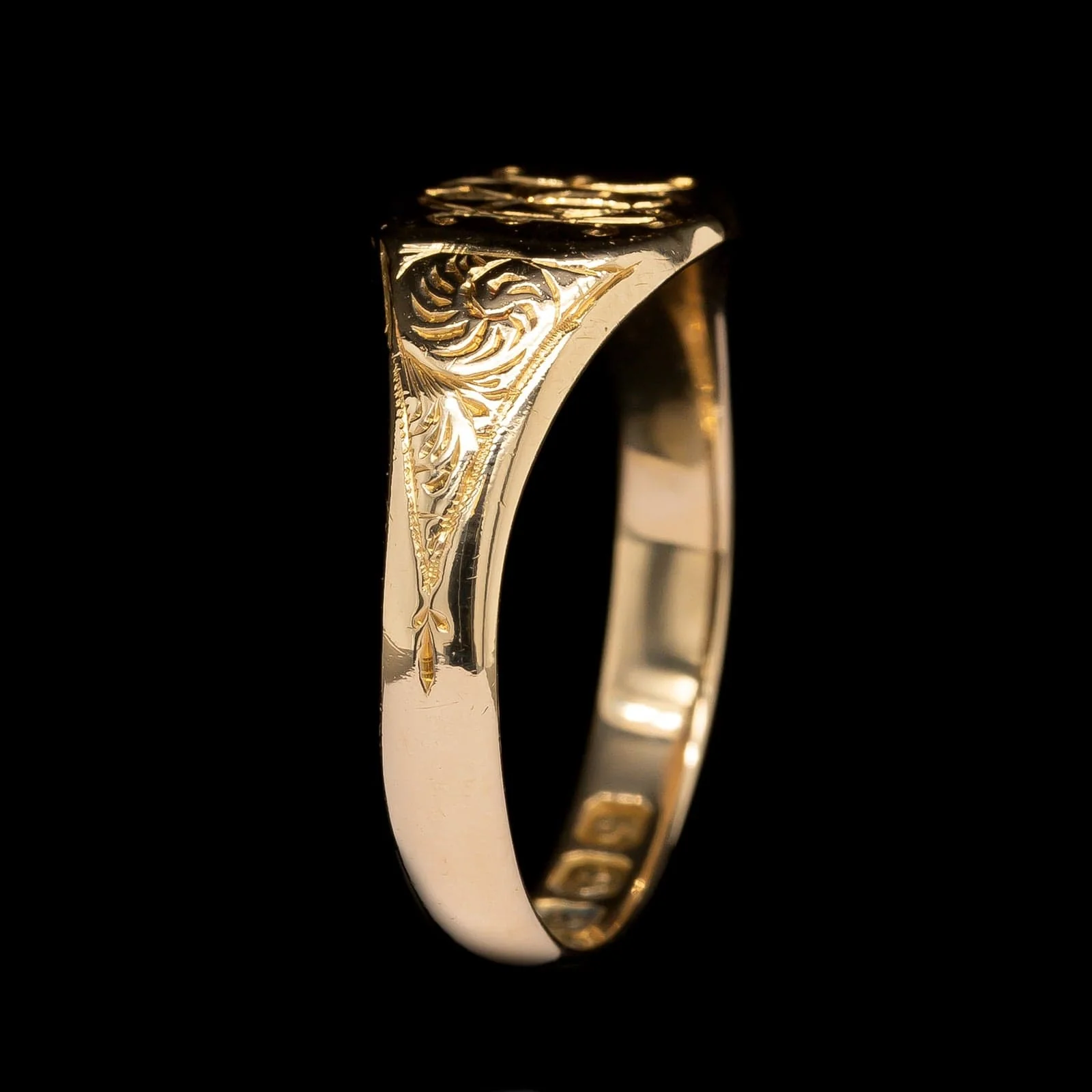 Antique 18K Yellow Gold Estate Signet Ring - Image 2
