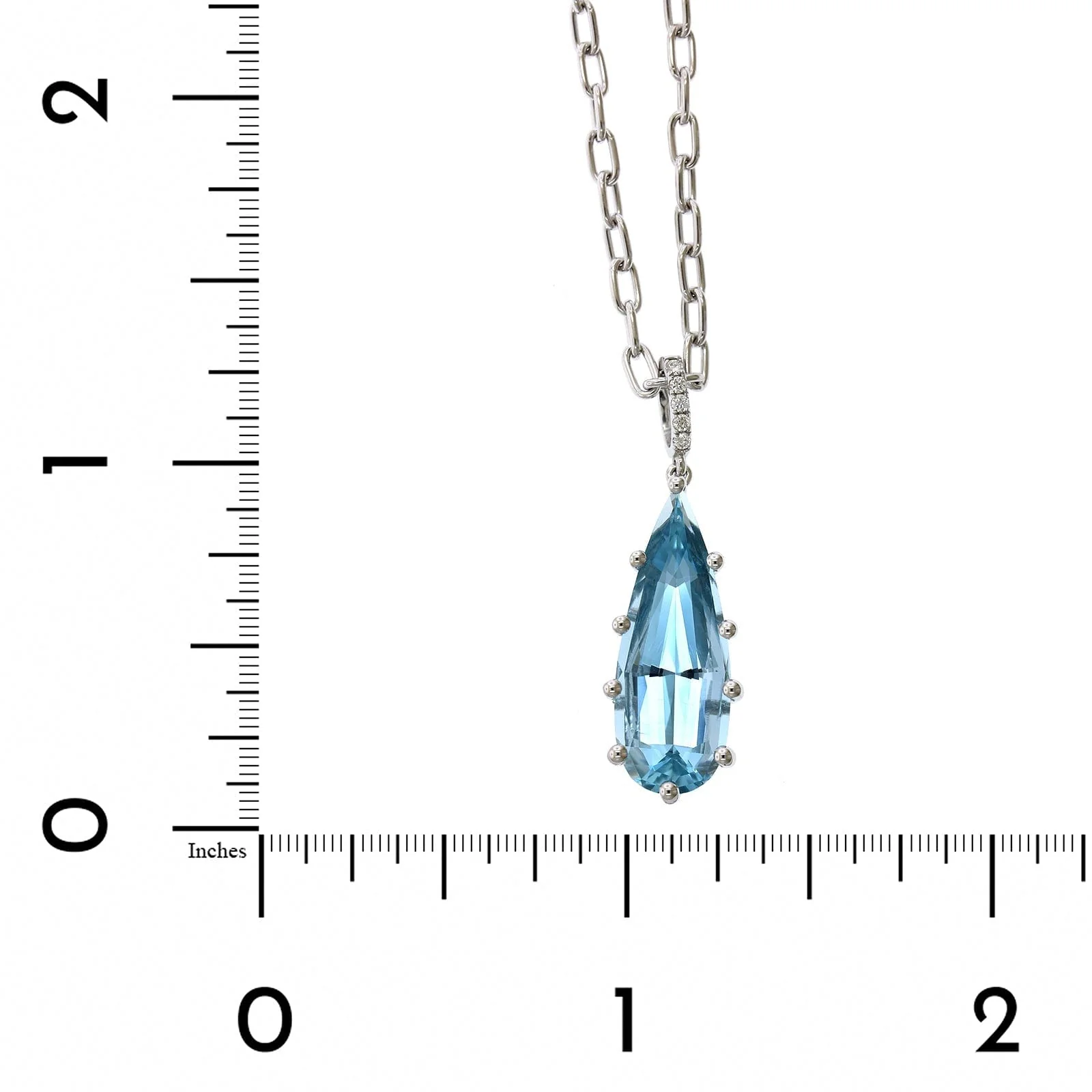 18K White Gold Pear Shape Aquamarine Pendant - Image 4
