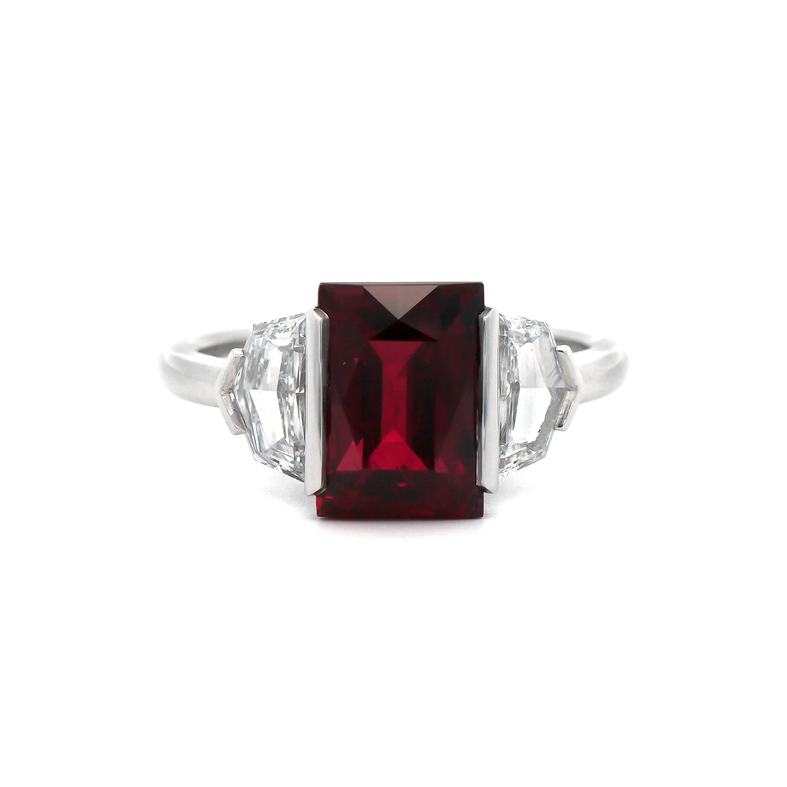 Bayco Platinum 3 Stone Ruby and Cadillac Diamond Ring - Image 4