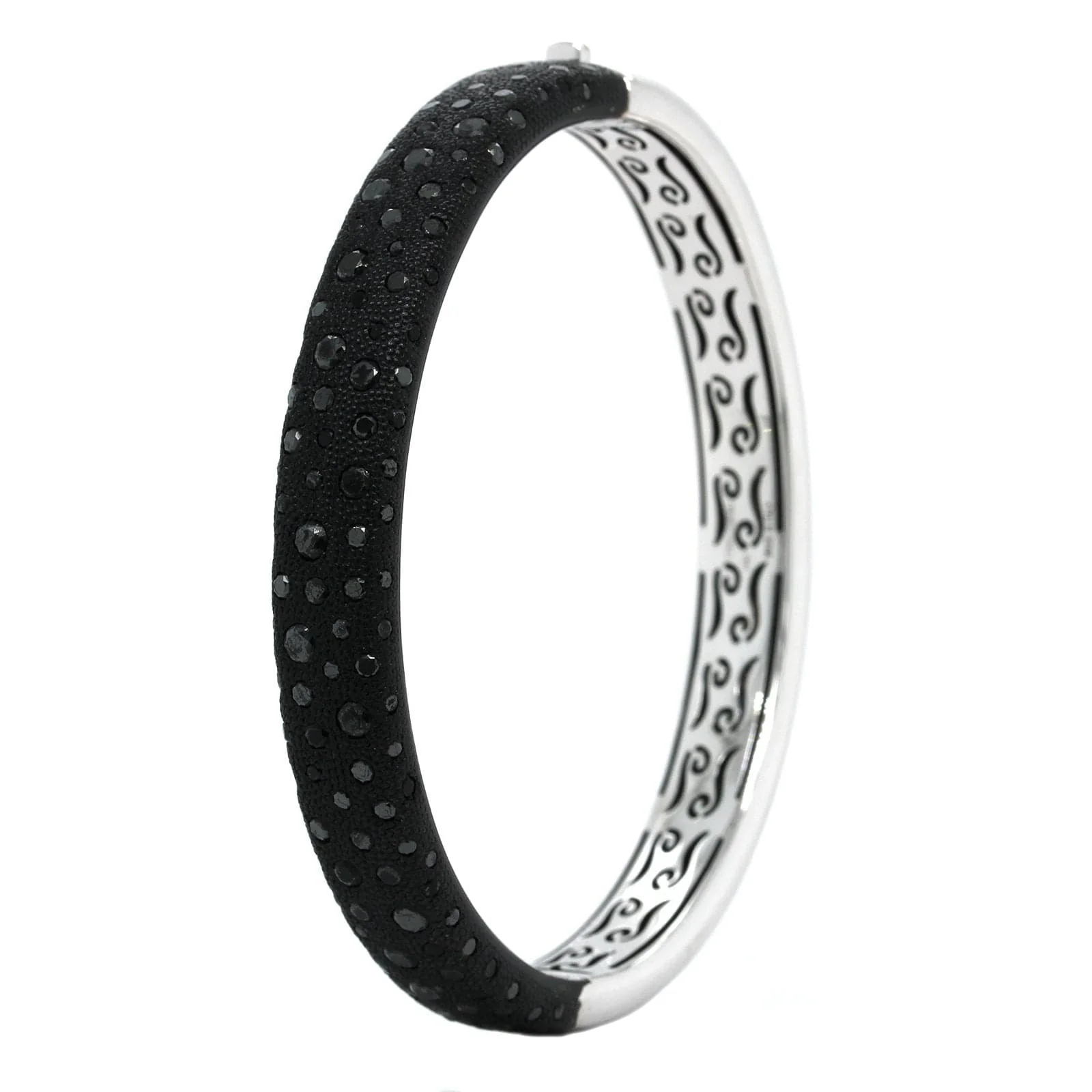 18K White Gold Black Diamond Bangle Bracelet - Image 3