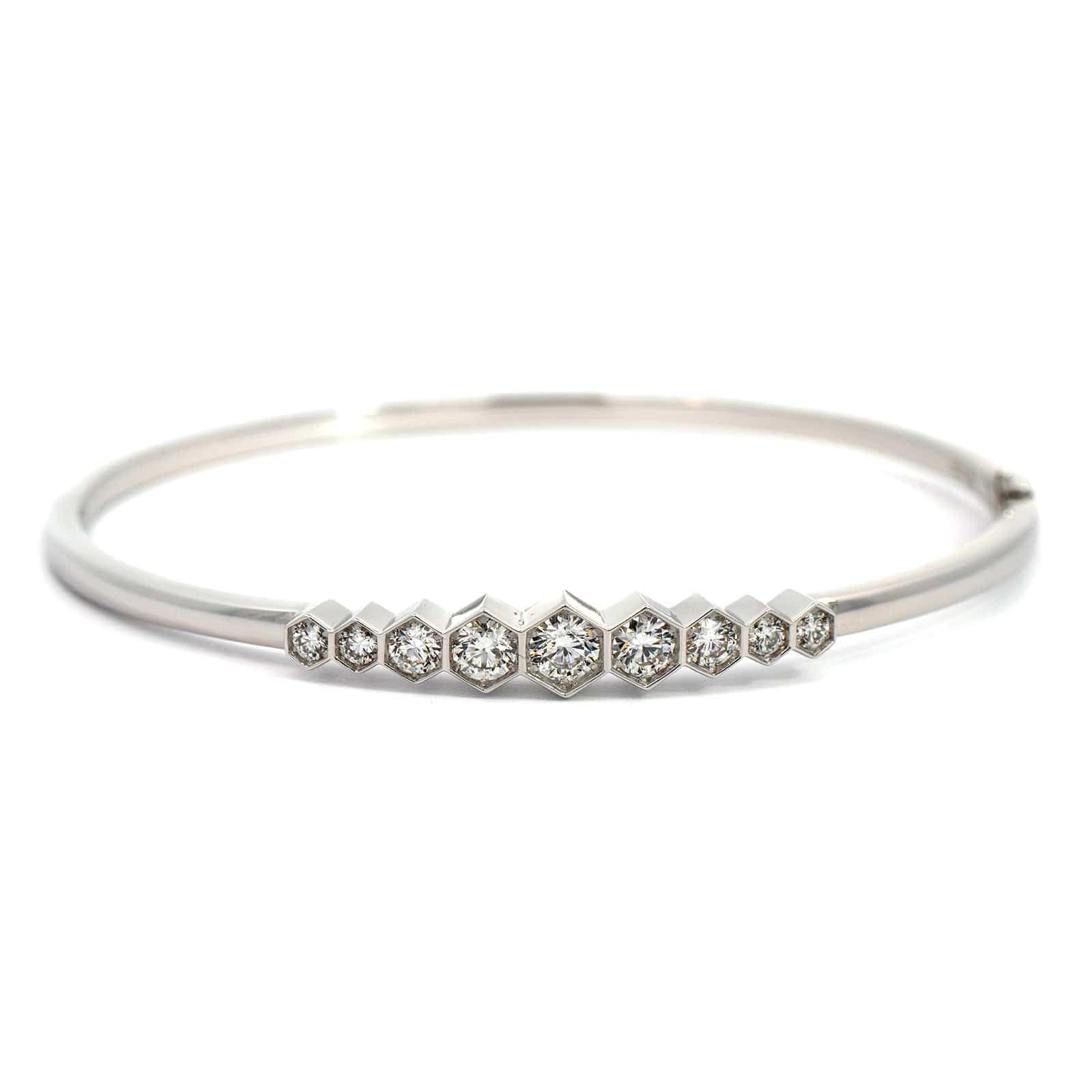 18K White Gold 9 Diamond Bangle