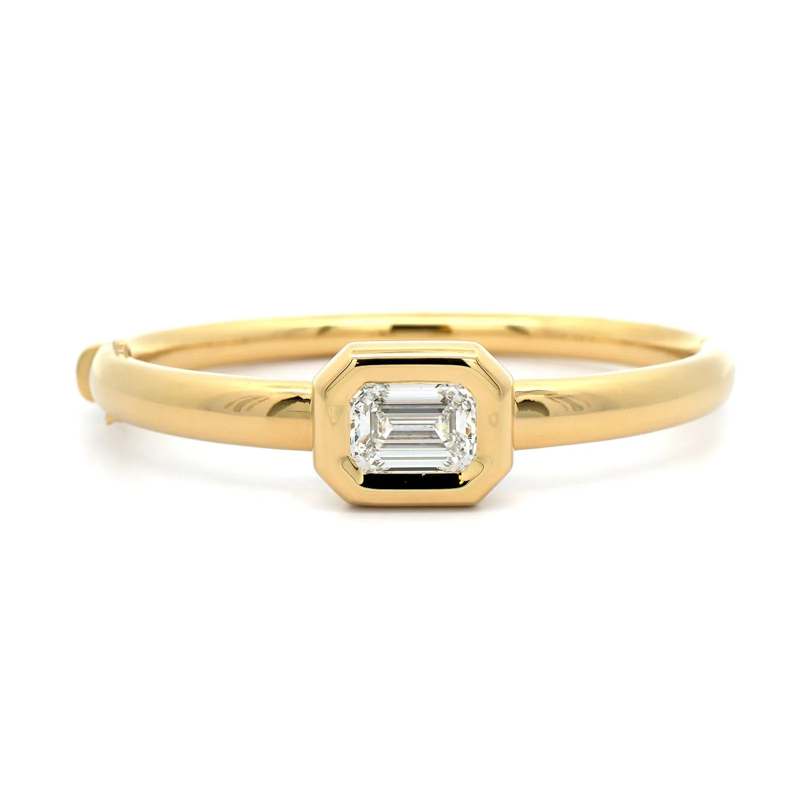 18K Yellow Gold Bezel Set Emerald Diamond Bangle Bracelet - Image 4