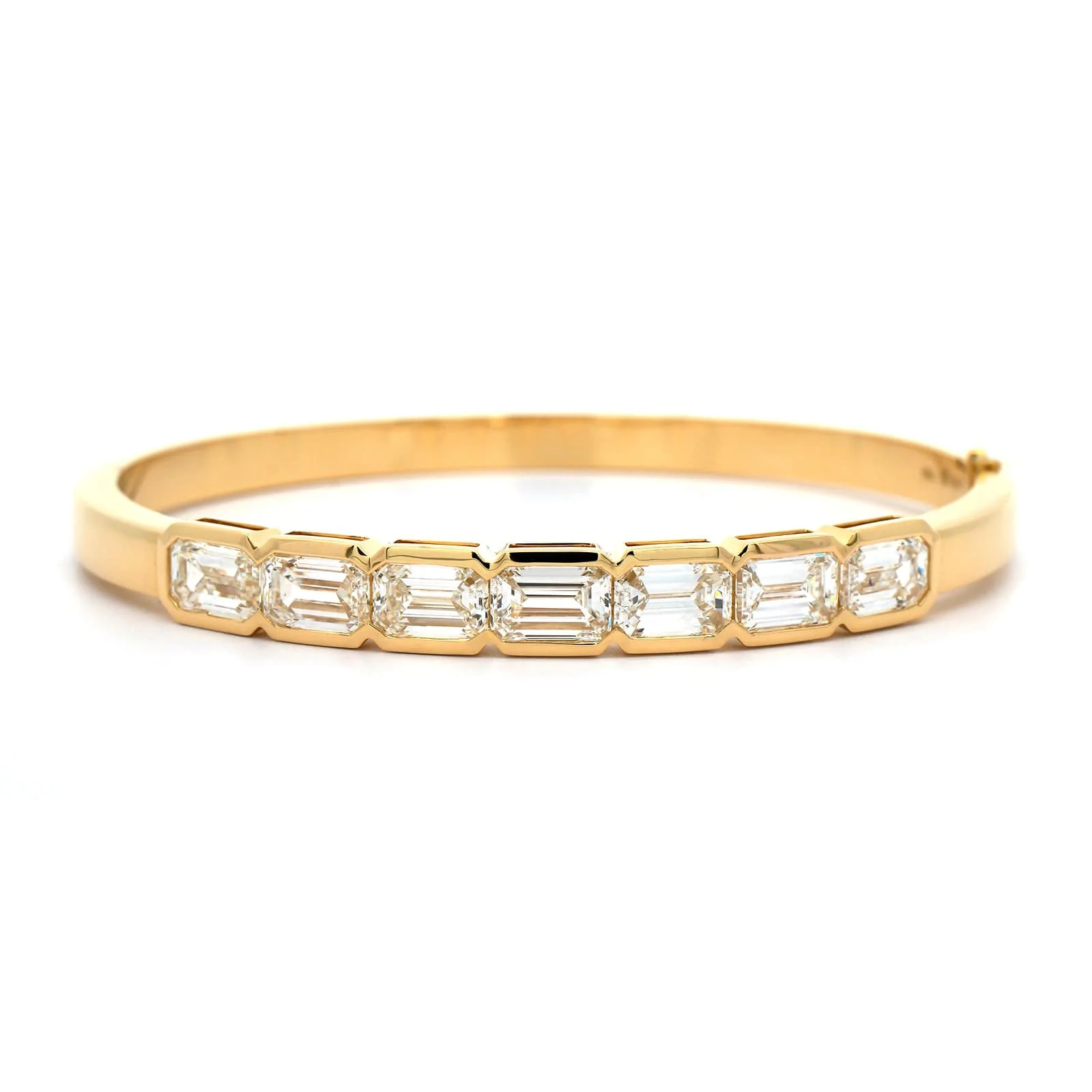 18K Yellow Gold Semi Bezel Set Emerald Cut Diamond Bangle Bracelet - Image 4