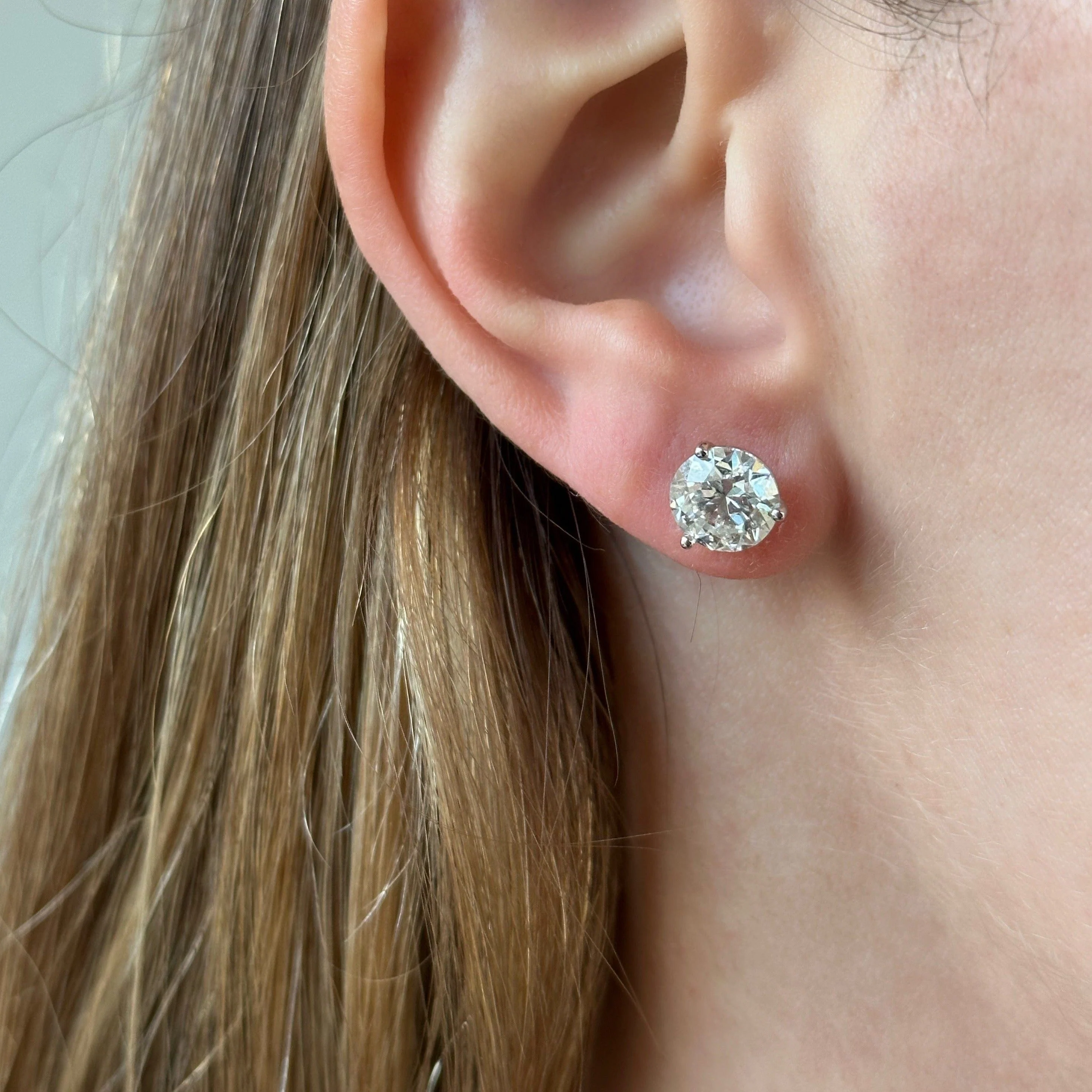 14K White Gold 3 Prong 4CTW Diamond Stud Earrings - Image 2