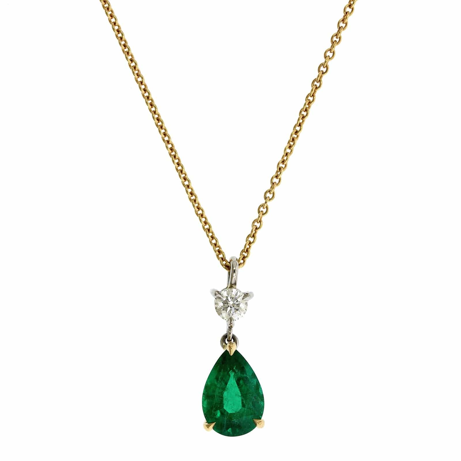 18K Yellow Gold Pear Shape Emerald Pendant - Image 5