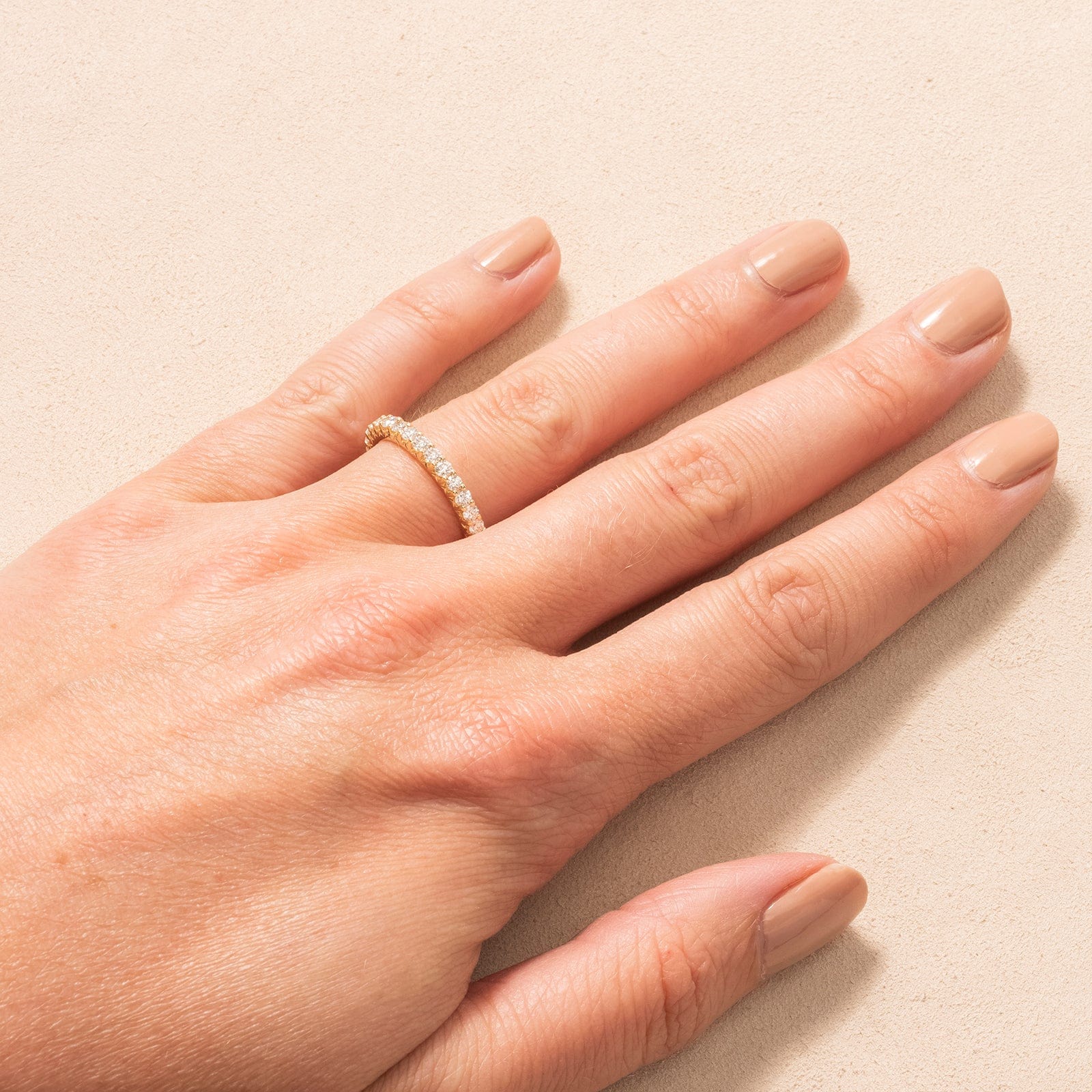 18K Yellow Gold Shared Prong Diamond Eternity Band - Image 2