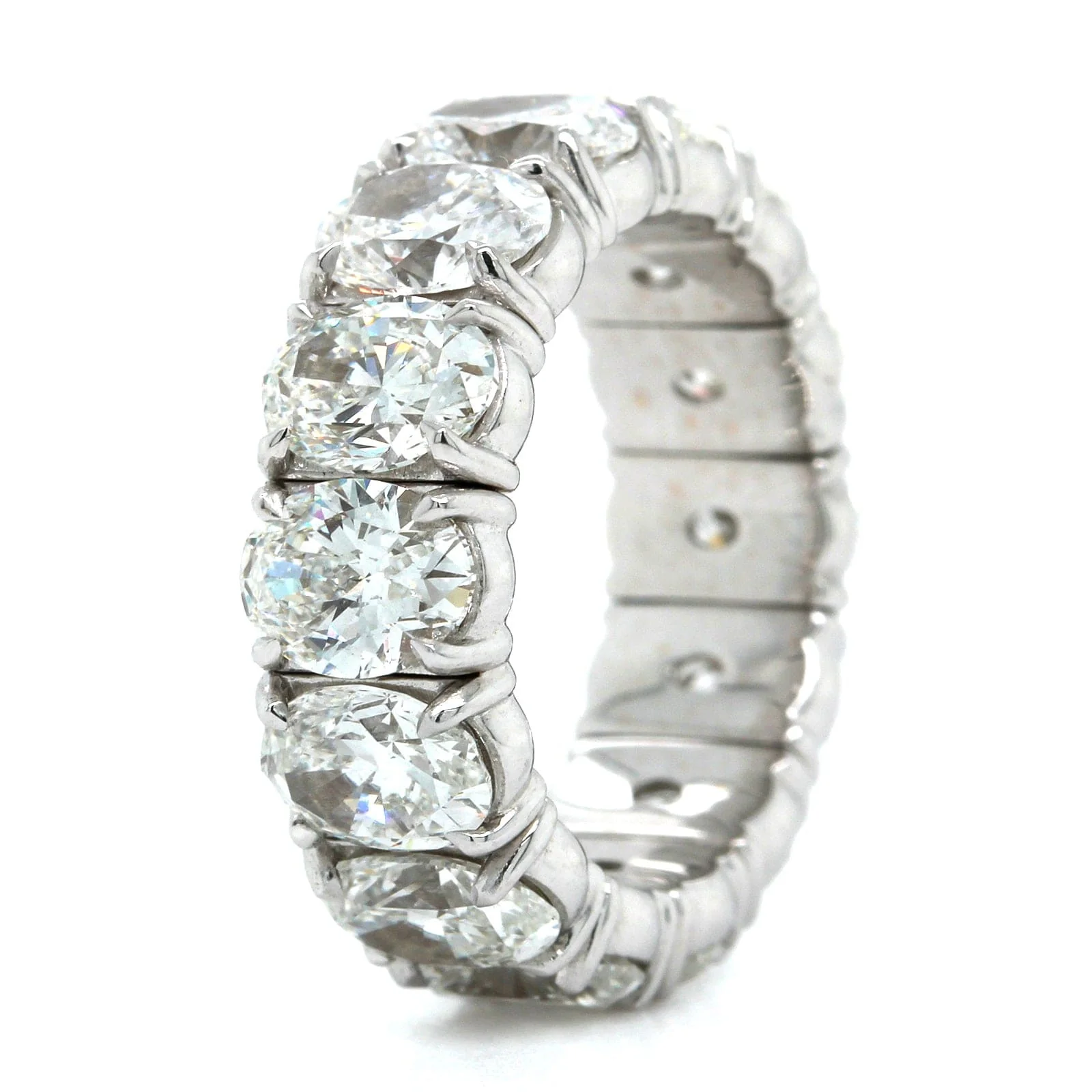 Zydo 18K White Gold Oval Diamond Stretch Ring - Image 2