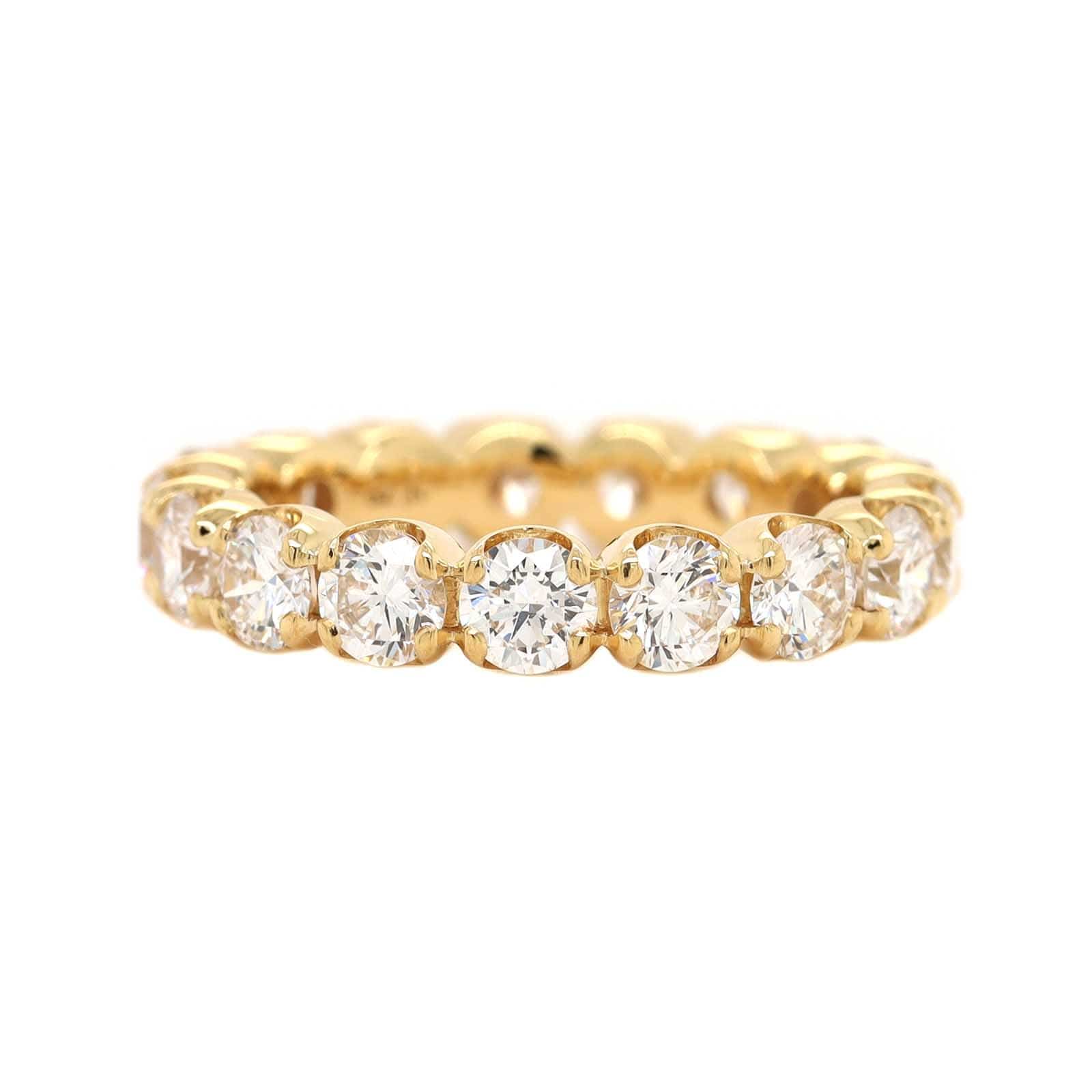 18K Yellow Gold Shared Prong Round Diamond Band