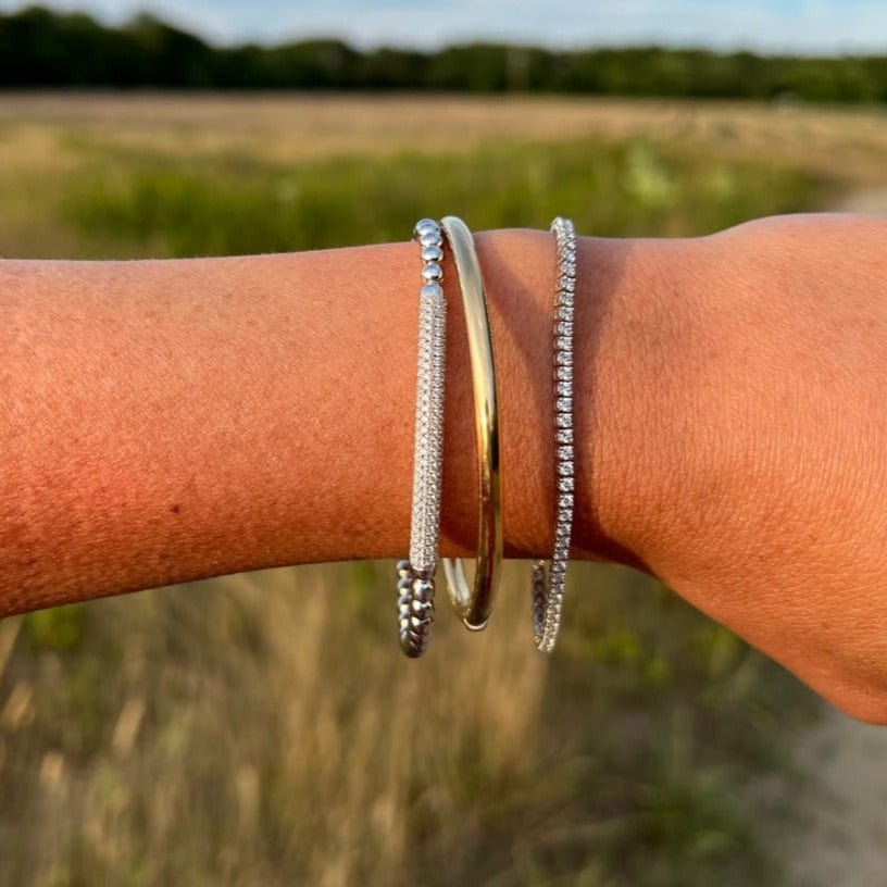 18K White Gold Diamond Bar Stretch Bracelet - Image 2