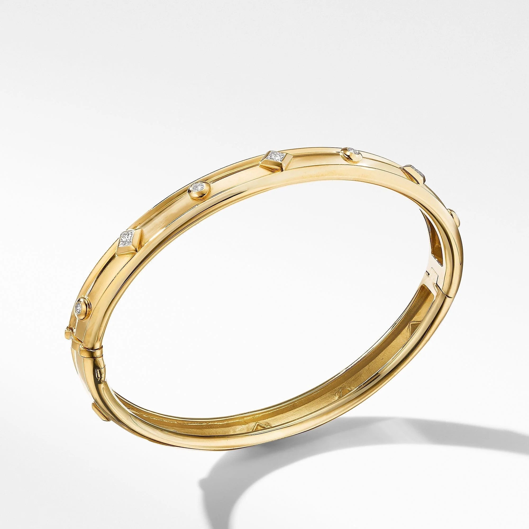 Modern Renaissance Bracelet in 18K Yellow Gold with Diamonds - Image 3
