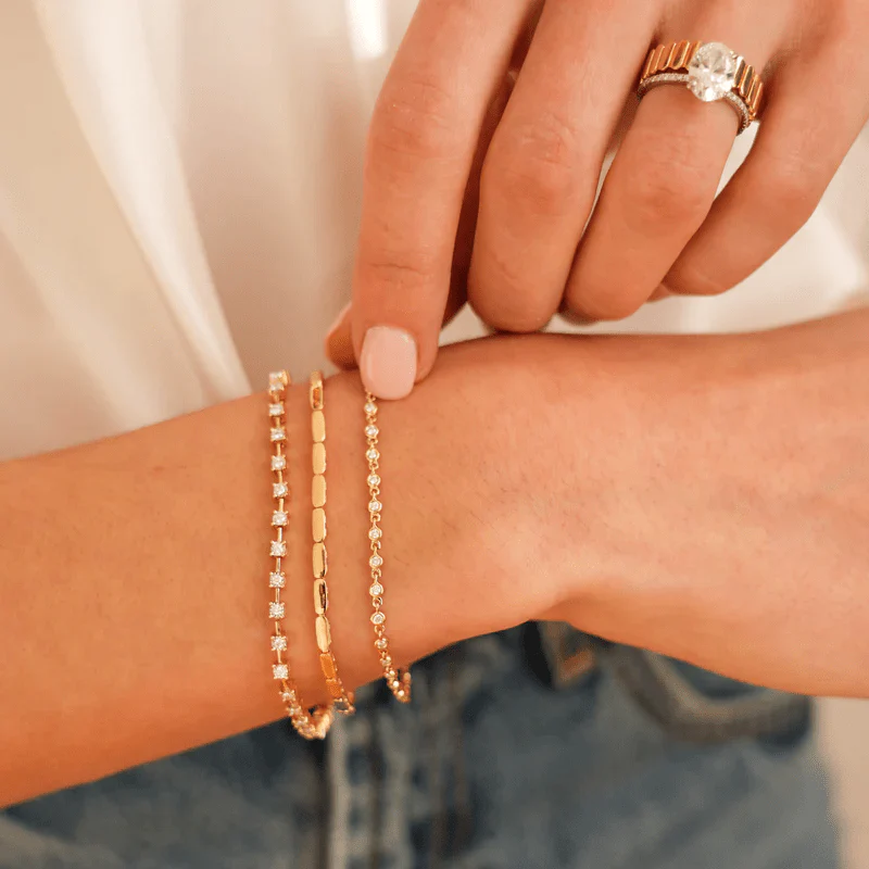 14K Yellow Gold Interval Diamond Tennis Bracelet - Image 2