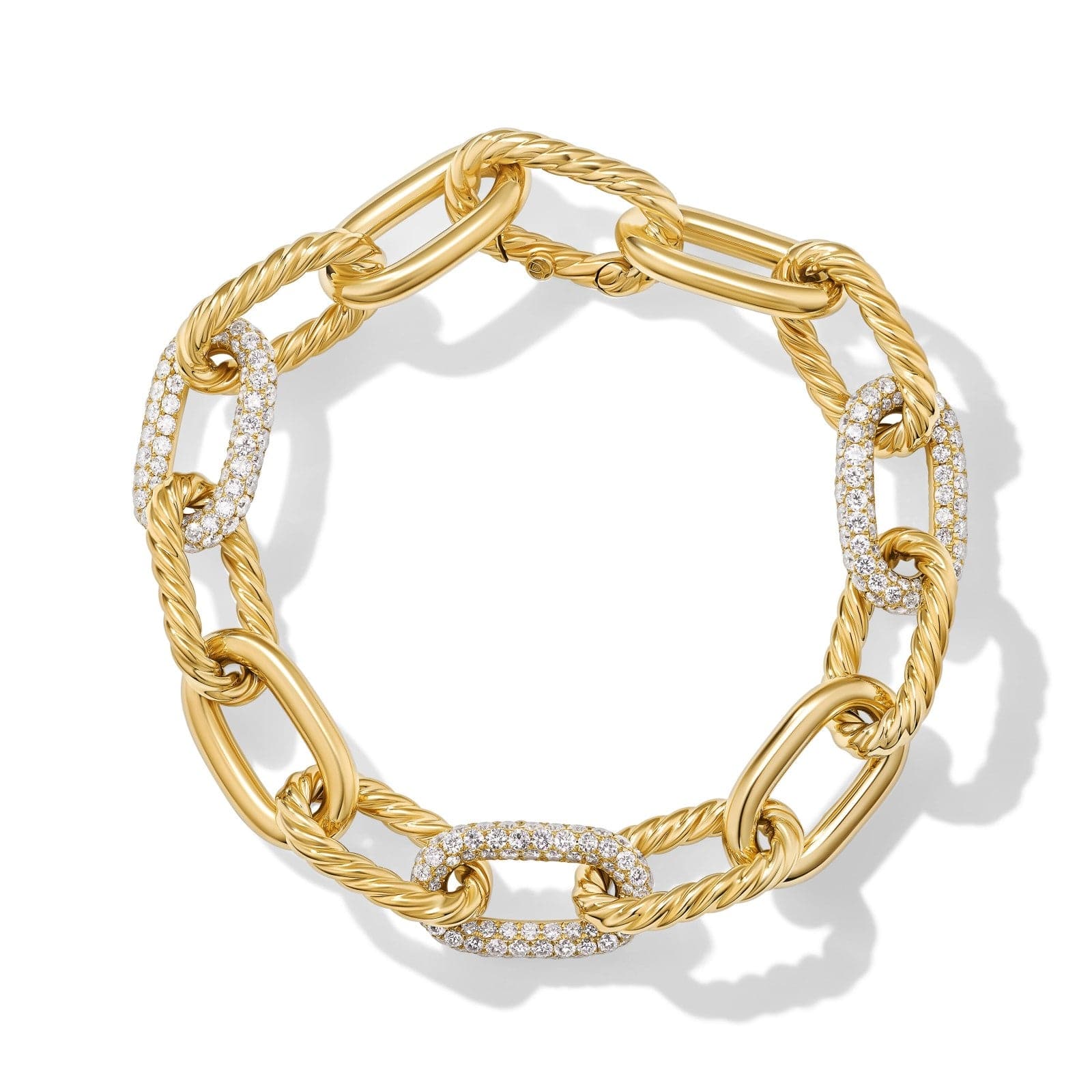 DY Madison® Chain Bracelet in 18K Yellow Gold with Diamonds, 11mm - Image 2