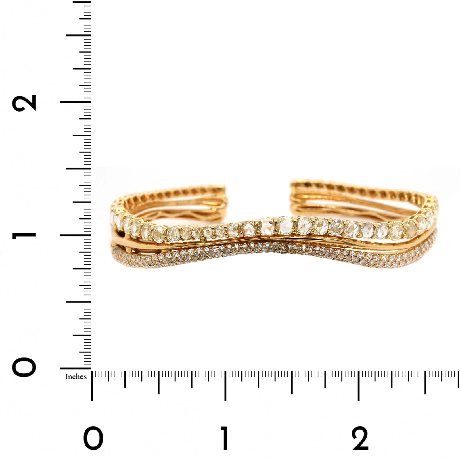Etho Maria 18K Yellow Gold Diamond Cuff Bracelet - Image 3