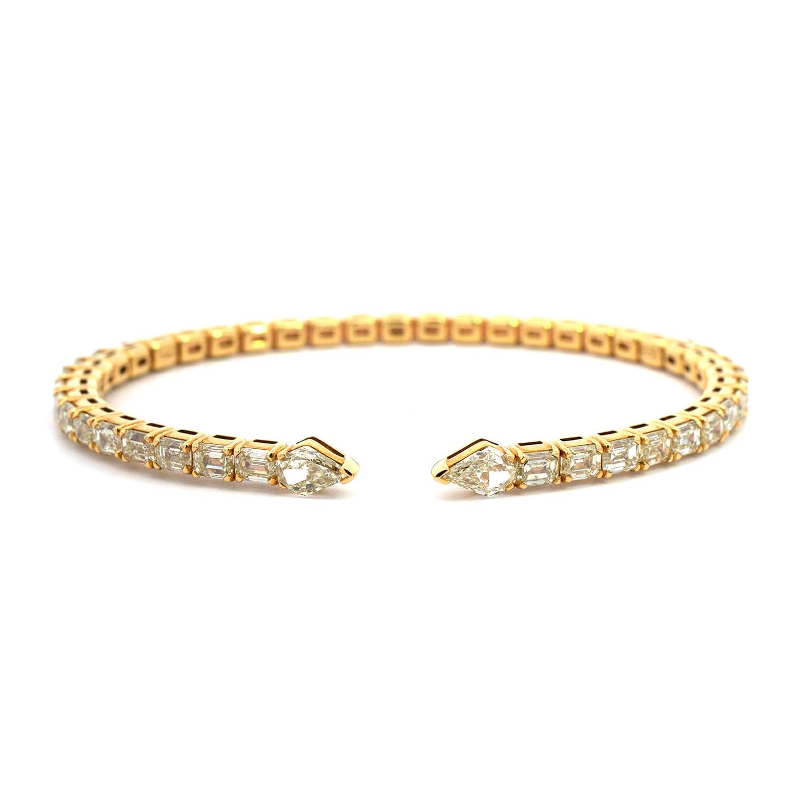 Etho Maria 18K Yellow Gold Diamond Cuff Bracelet