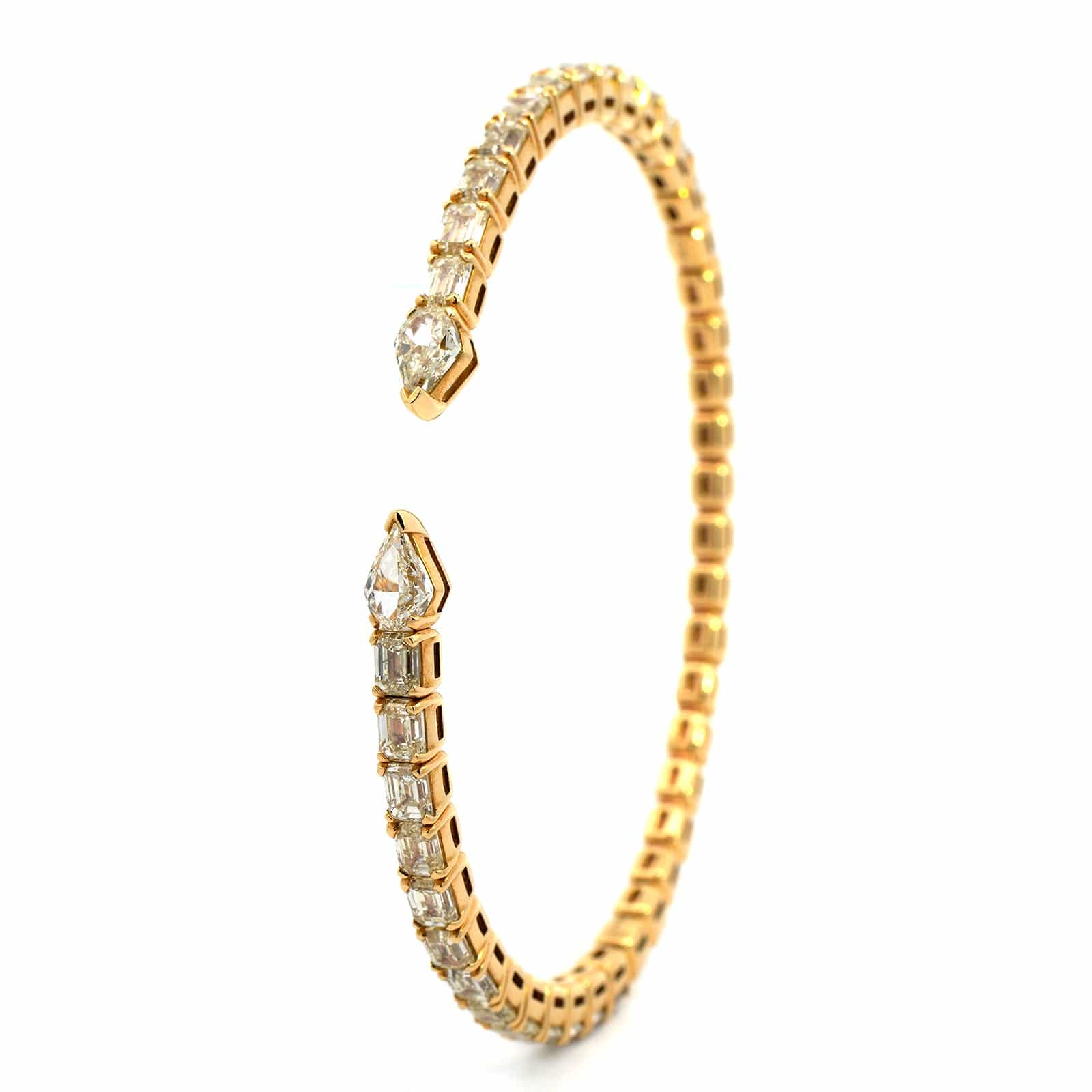 Etho Maria 18K Yellow Gold Diamond Cuff Bracelet - Image 2