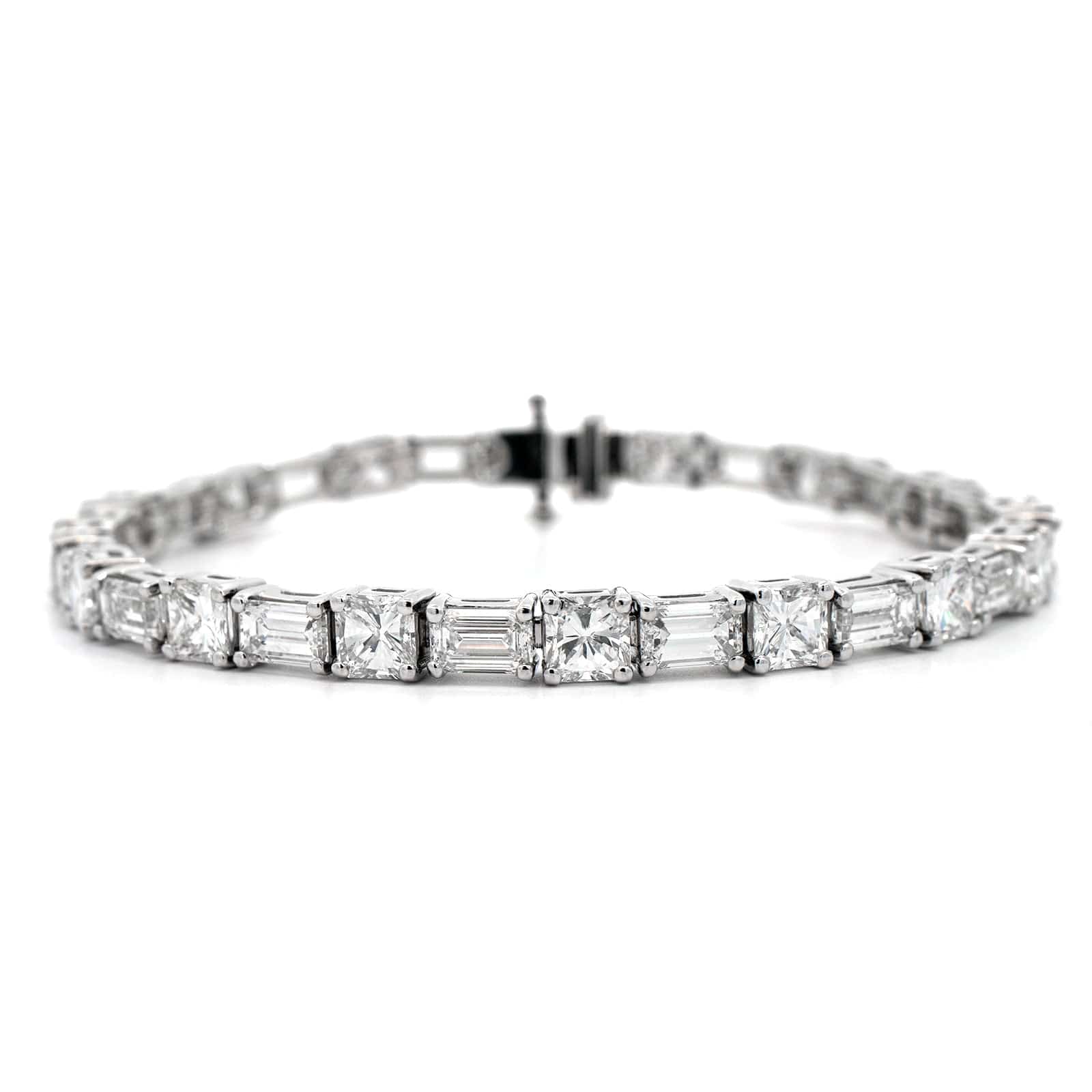 Platinum Emerald and Radiant Cut Diamond Tennis Bracelet - Image 4