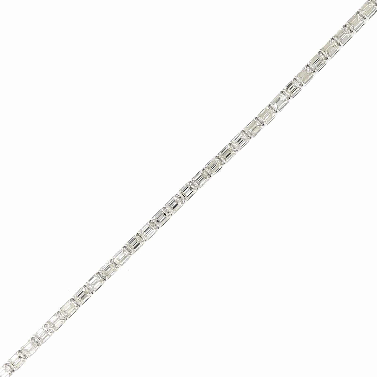 18K White Gold Emerald Cut Diamond Tennis Bracelet - Image 2