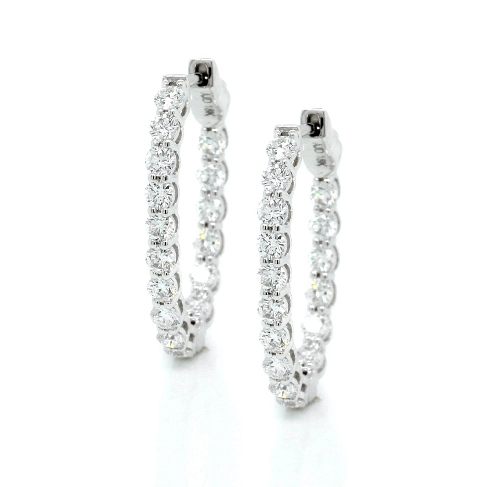 18K White Gold Diamond Oval Shape Hoops