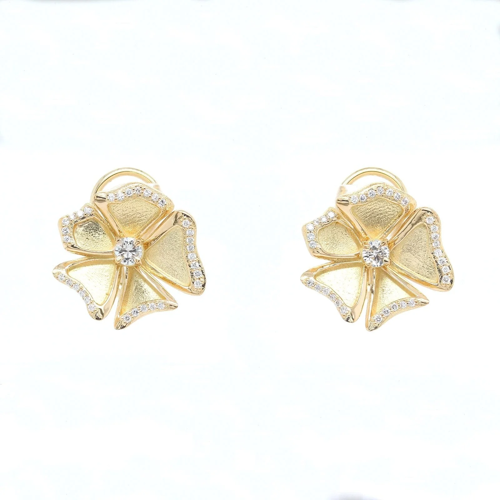 18K Yellow Gold Flower Diamond Stud Earrings