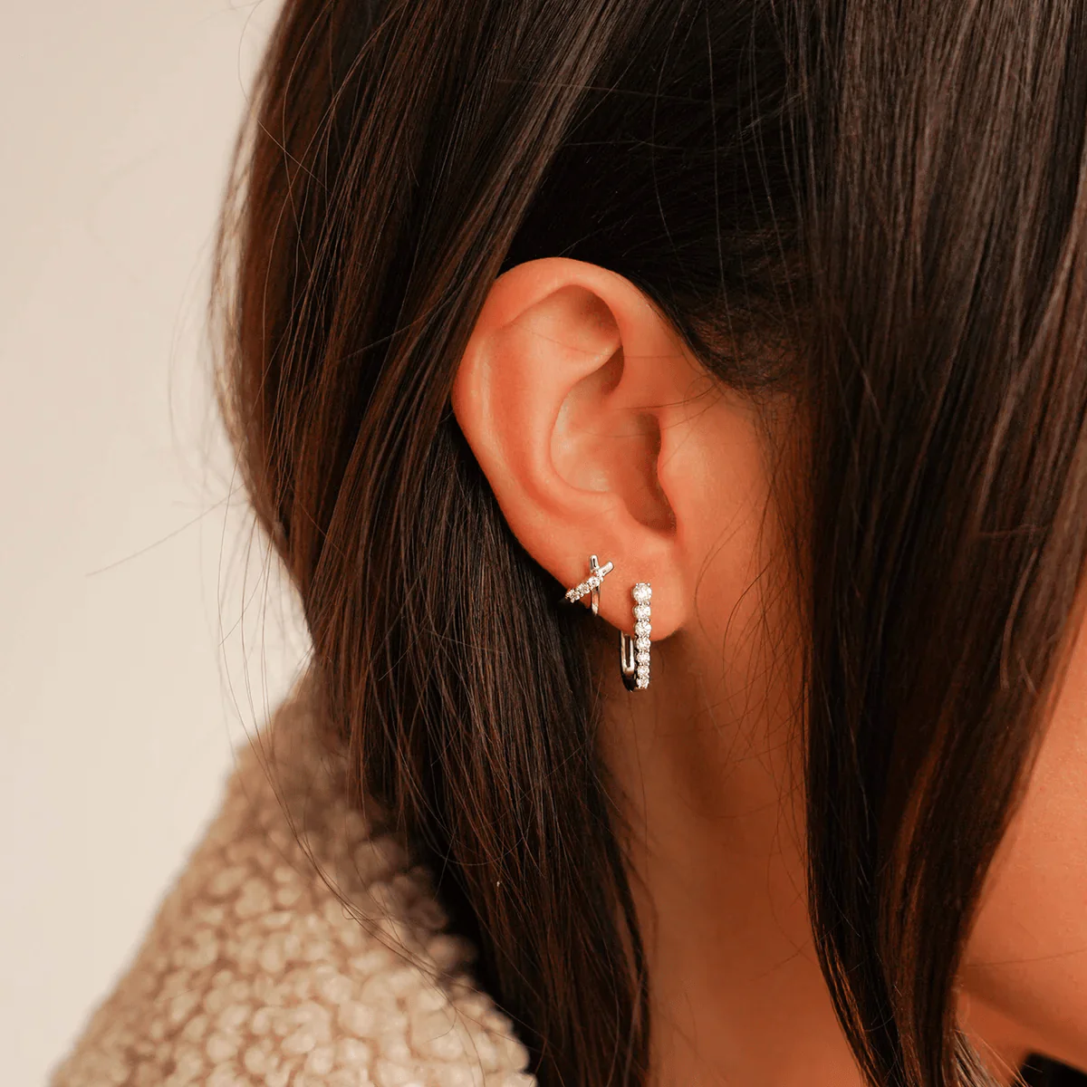 Dana Rebecca 14K White Gold Graduated Diamond U Hoop Earrings - Image 2