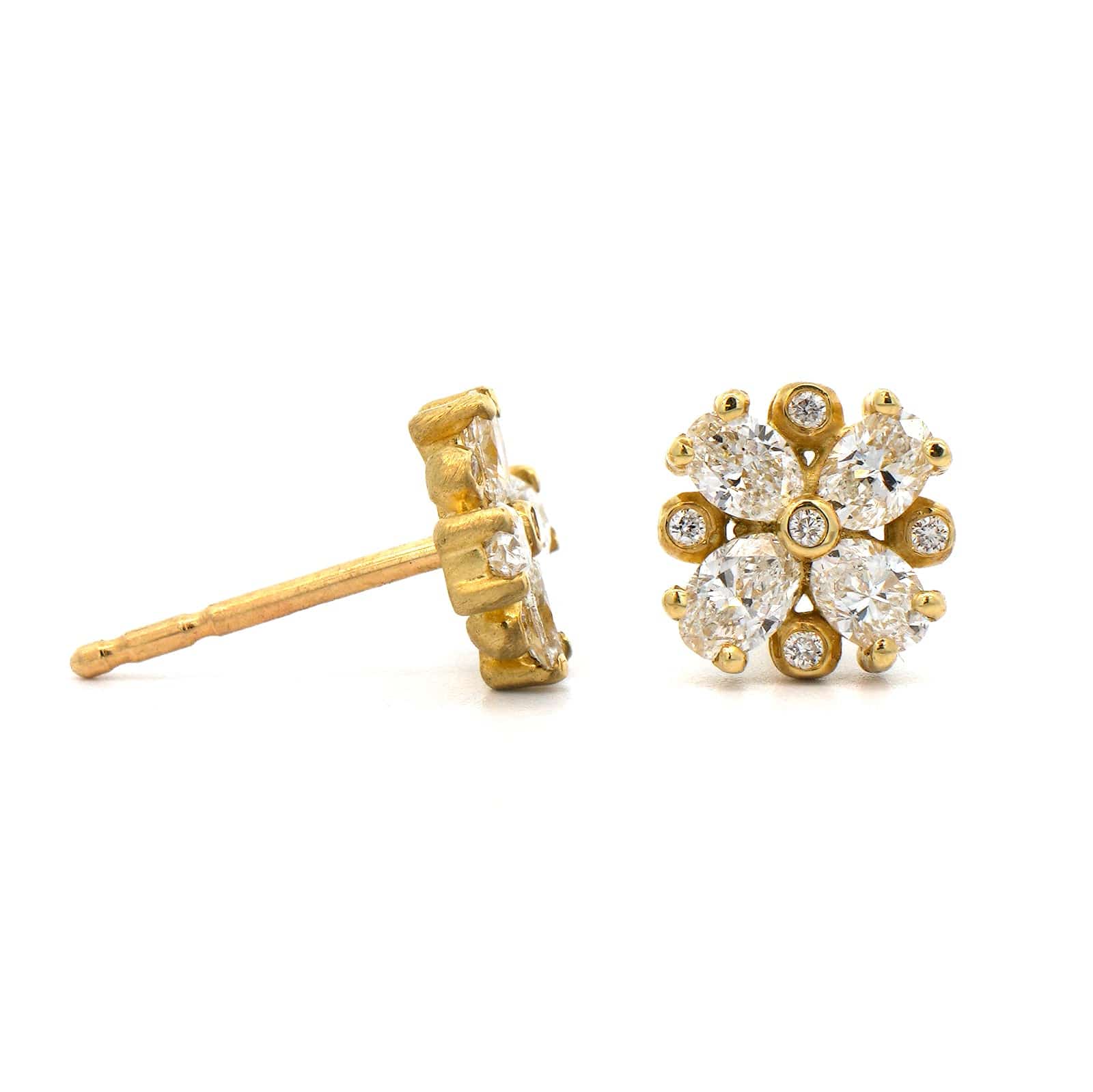 Suzy Landa 18K Yellow Gold Diamond Four Leaf Clover Stud Earrings - Image 3