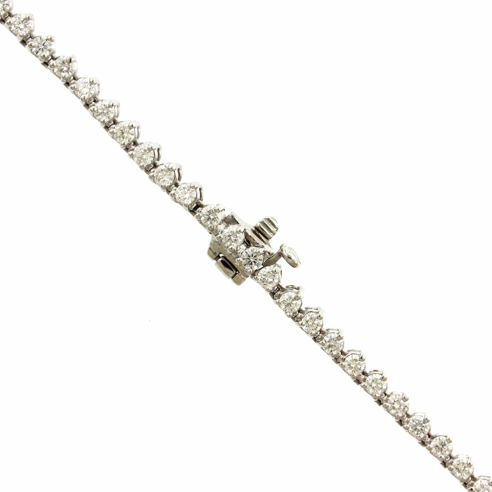 14K White Gold Diamond Graduated Line Necklace - Image 2