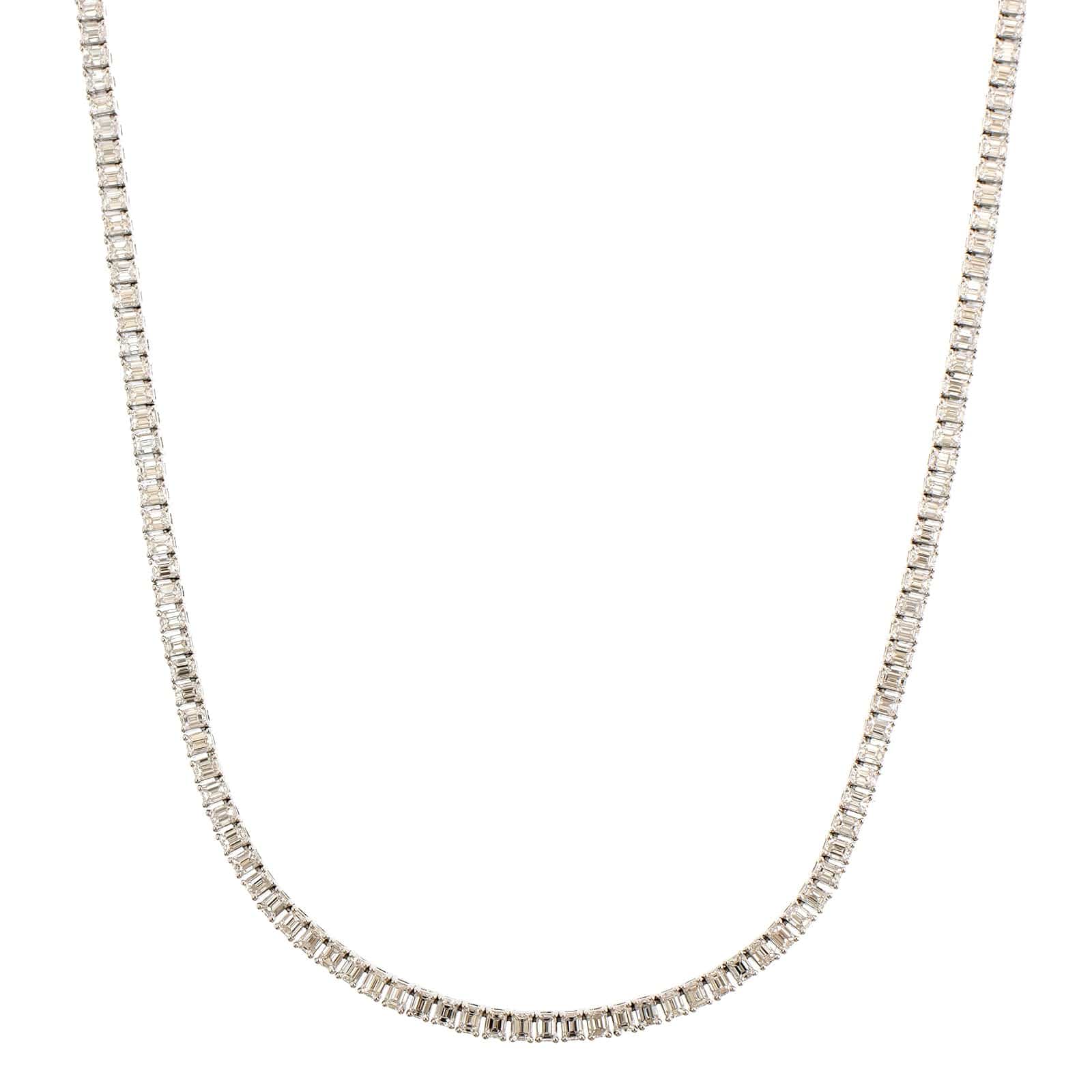 18K White Gold 4 Prong Emerald Cut Diamond Necklace - Image 4