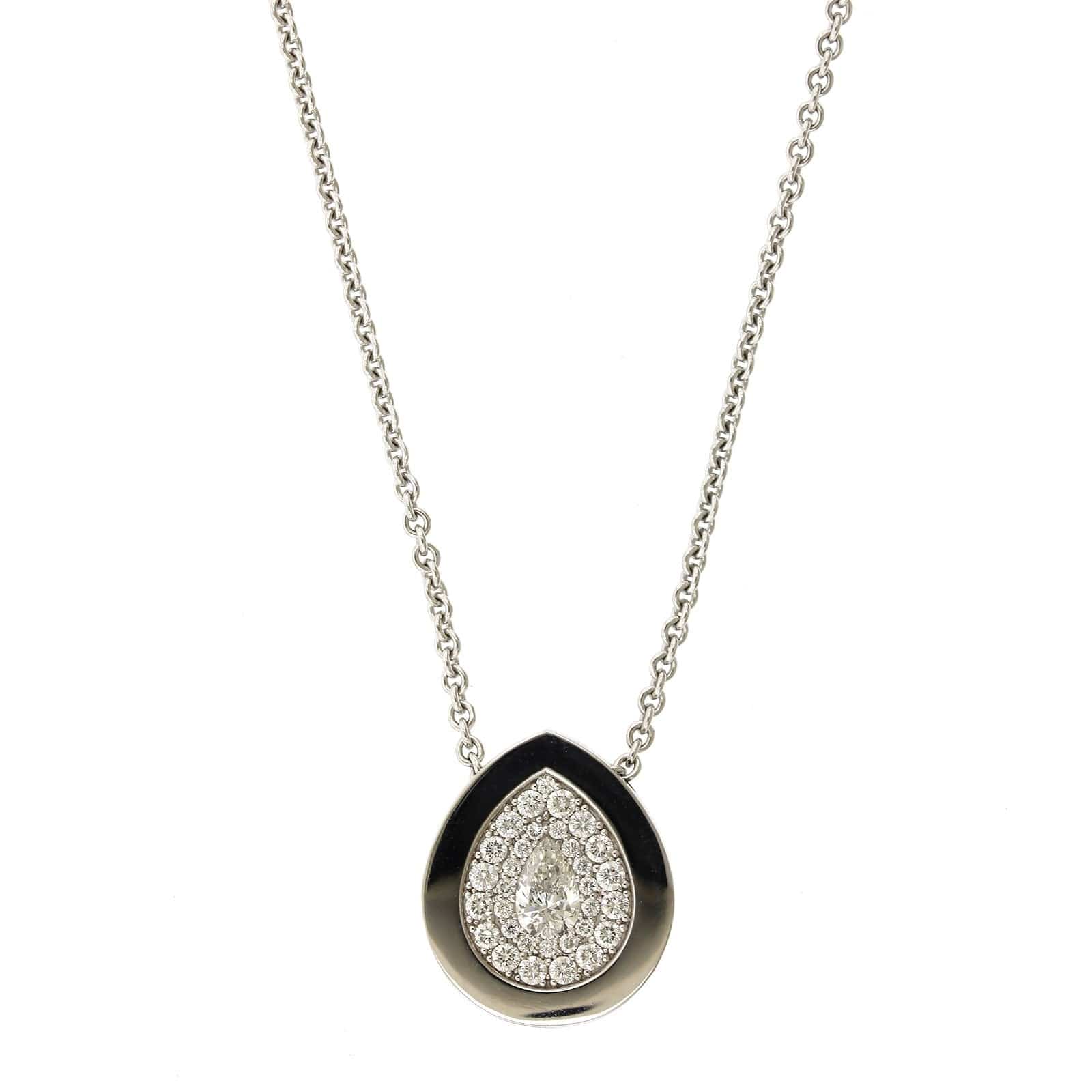 18K White Gold Pear Shape Cut Diamond Pendant - Image 5