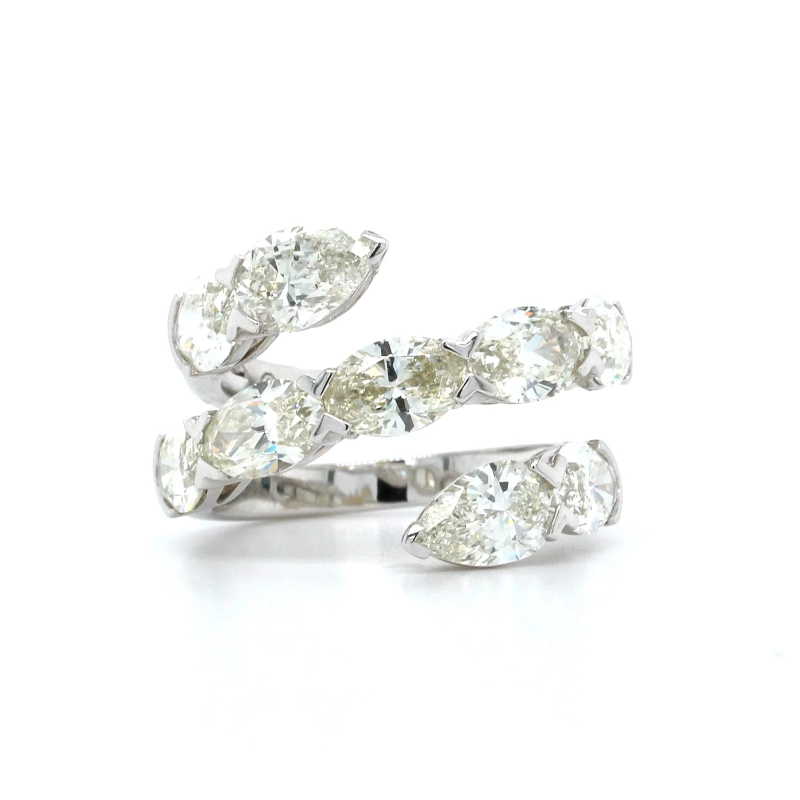 Etho Maria 18K White Gold Diamond Wrap Ring - Image 4