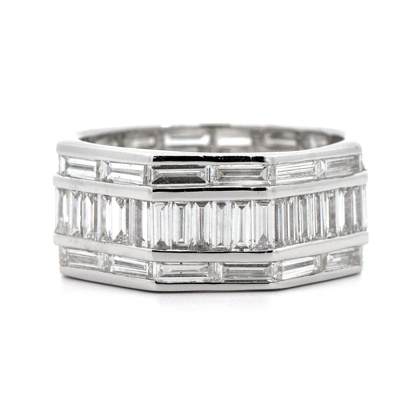 18K White Gold 3 Row Baguette Diamond Ring - Image 5