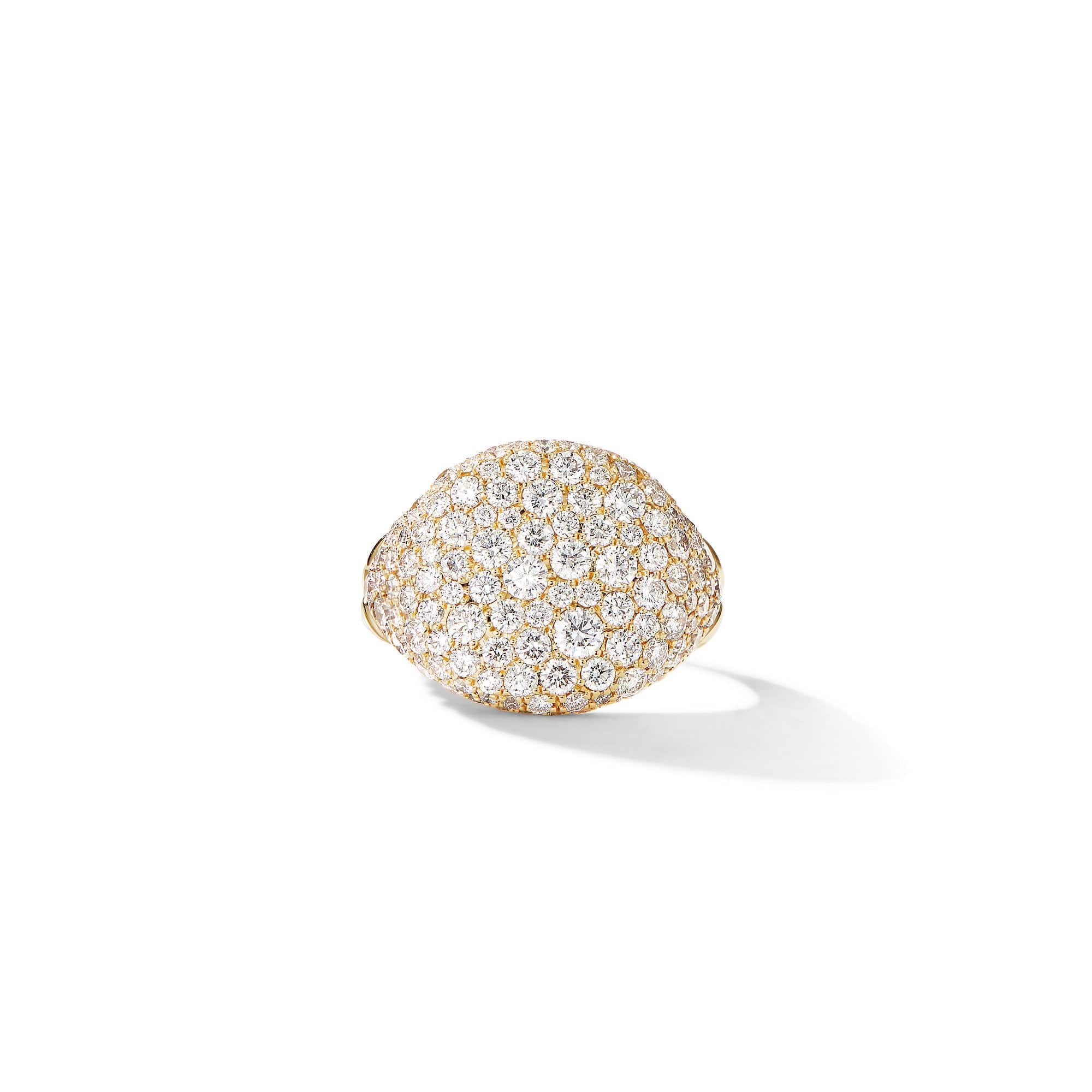Chevron Pinky Ring in 18K Yellow Gold with Pavé Diamonds - Image 3